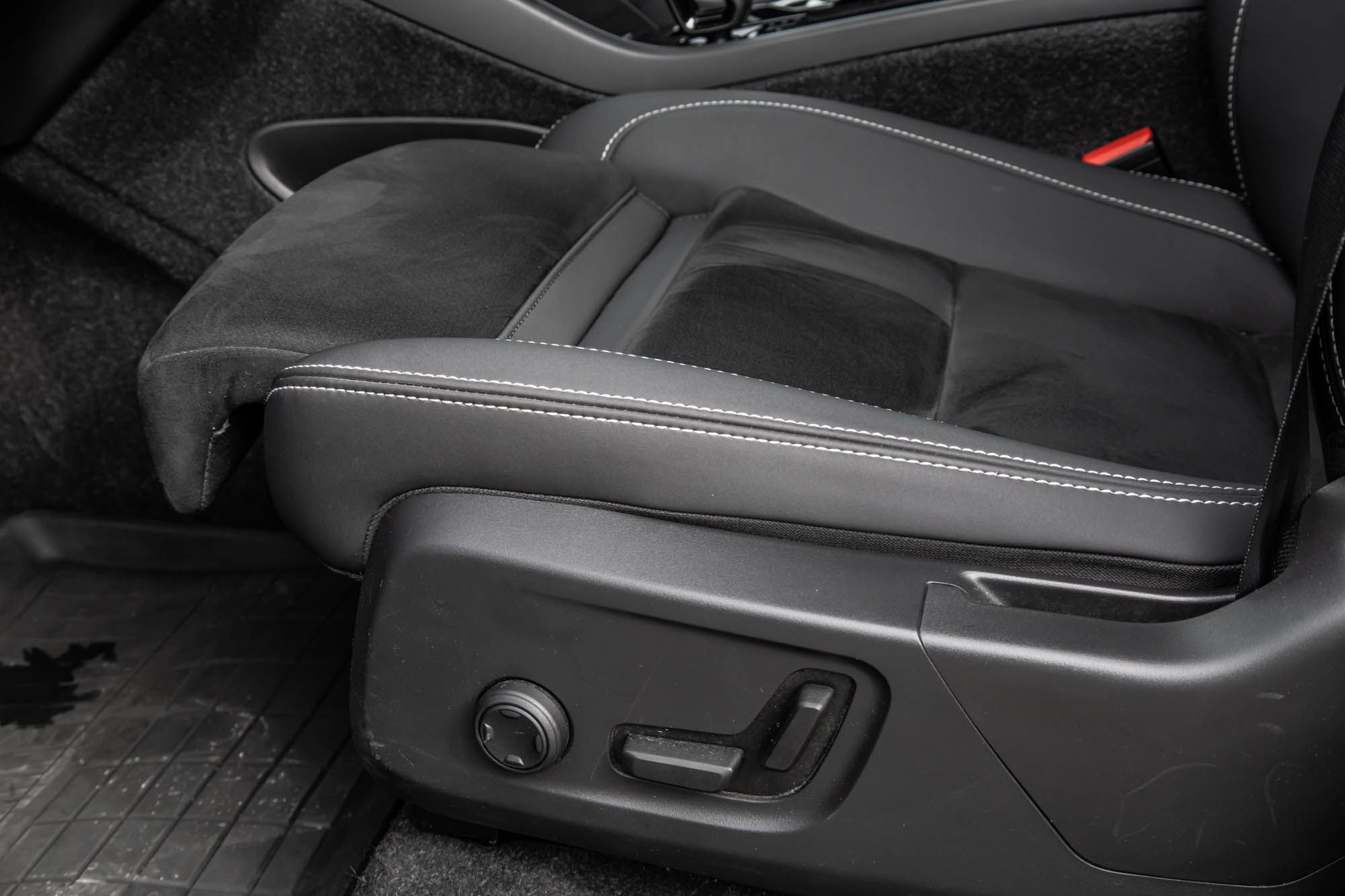 Volvo XC40  2022 à Pointe-Claire, Québec