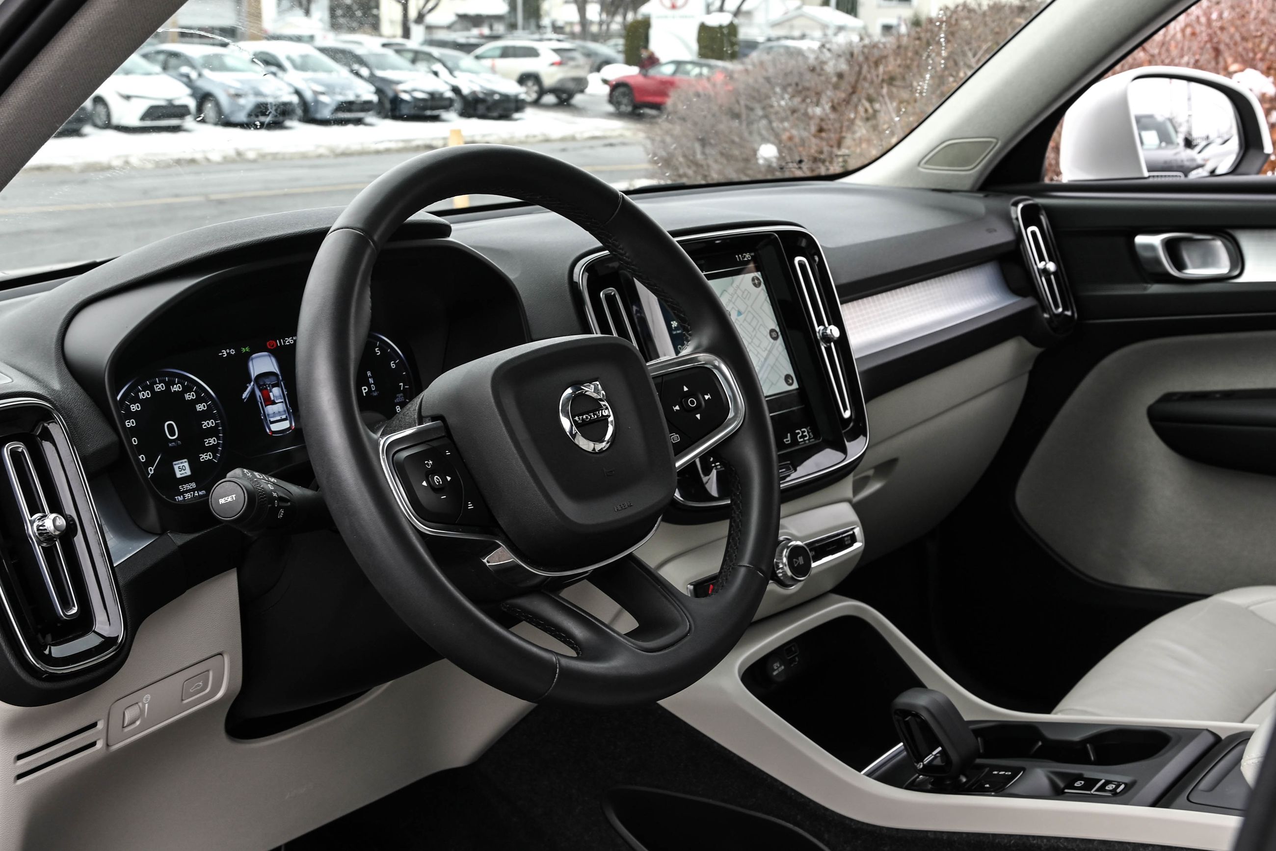 2022 Volvo XC40 in Pointe-Claire, Quebec