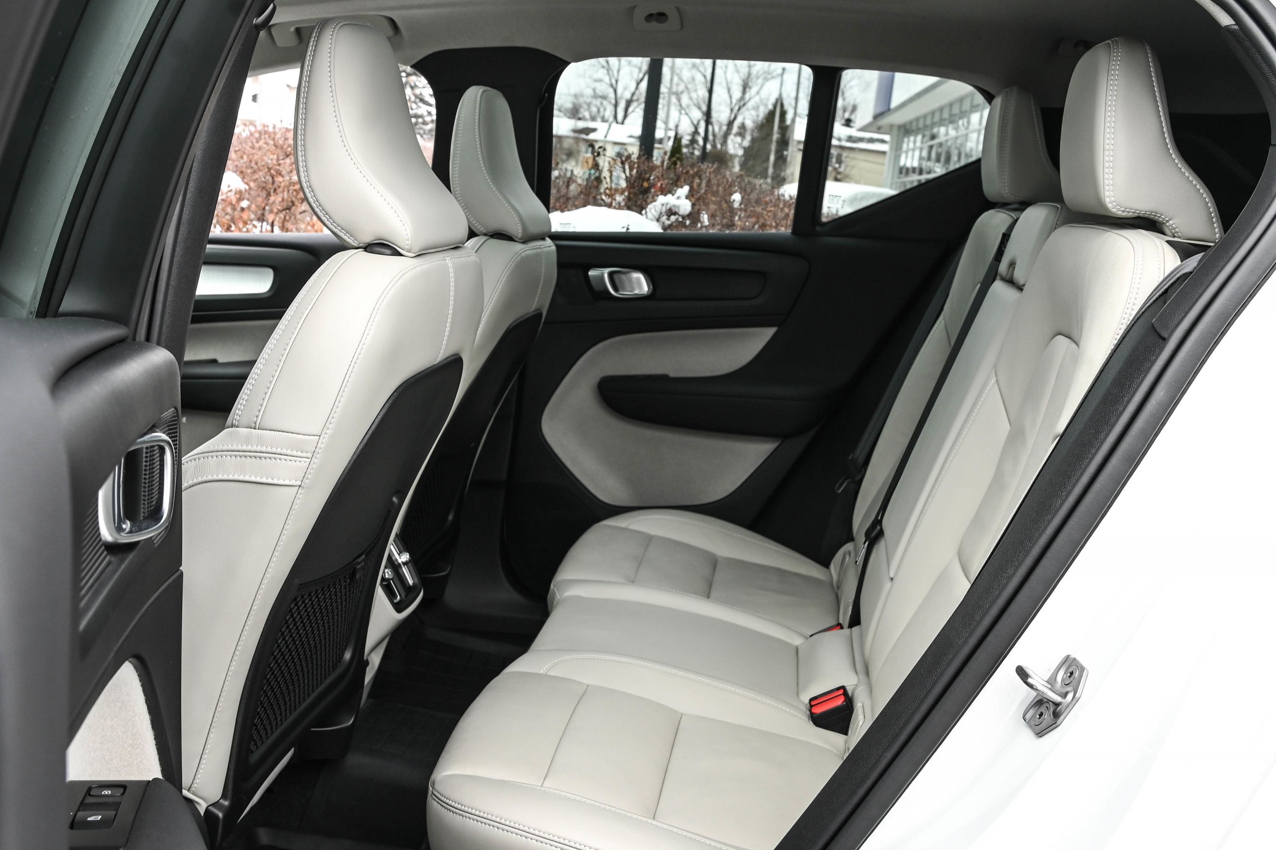 2022 Volvo XC40 in Pointe-Claire, Quebec