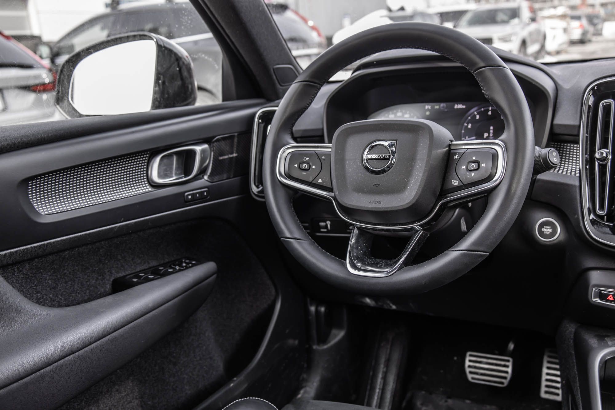 2022 Volvo XC40 in Pointe-Claire, Quebec