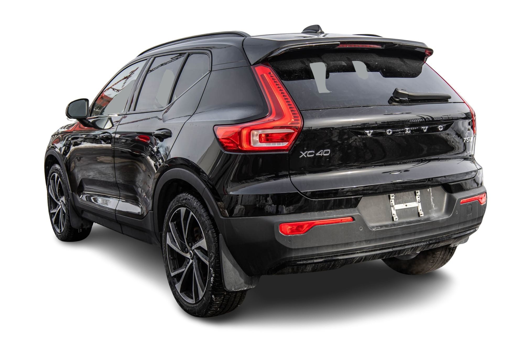 2022 Volvo XC40 in Pointe-Claire, Quebec