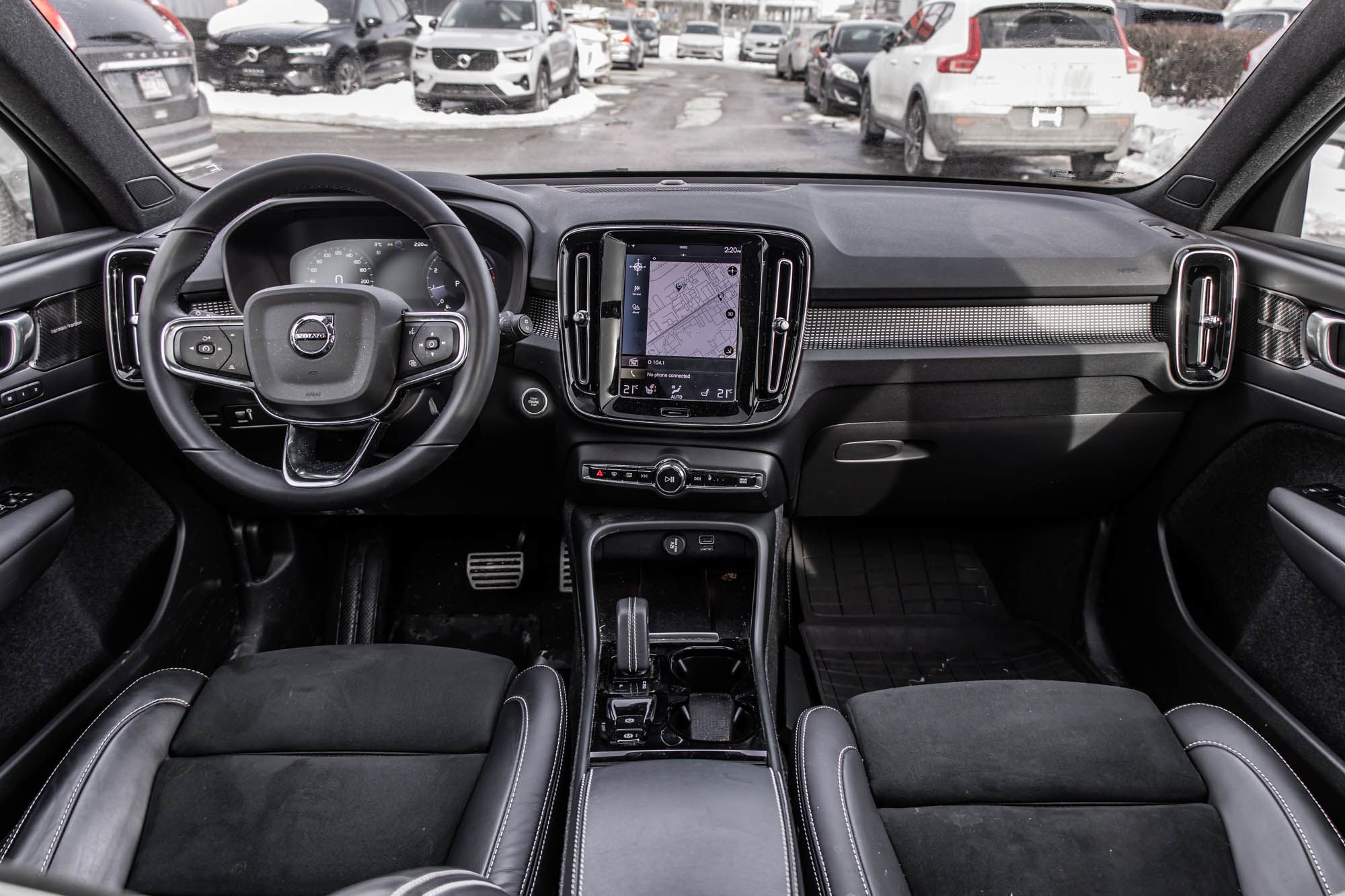 2022 Volvo XC40 in Pointe-Claire, Quebec