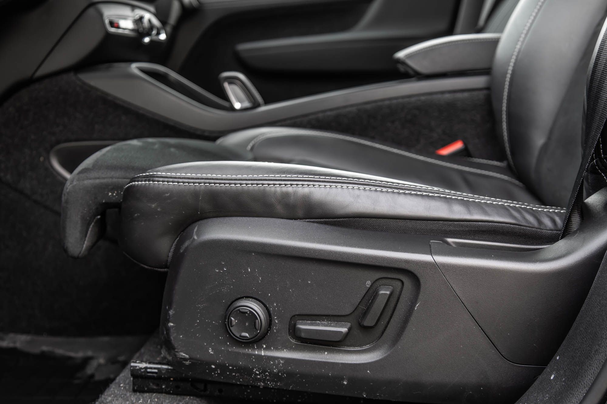 2022 Volvo XC40 in Pointe-Claire, Quebec