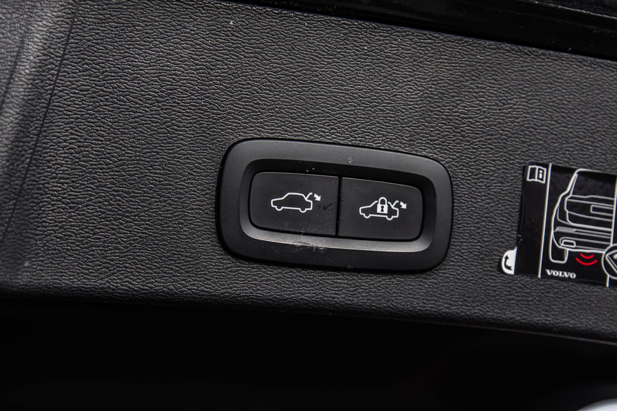 2022 Volvo XC40 in Pointe-Claire, Quebec