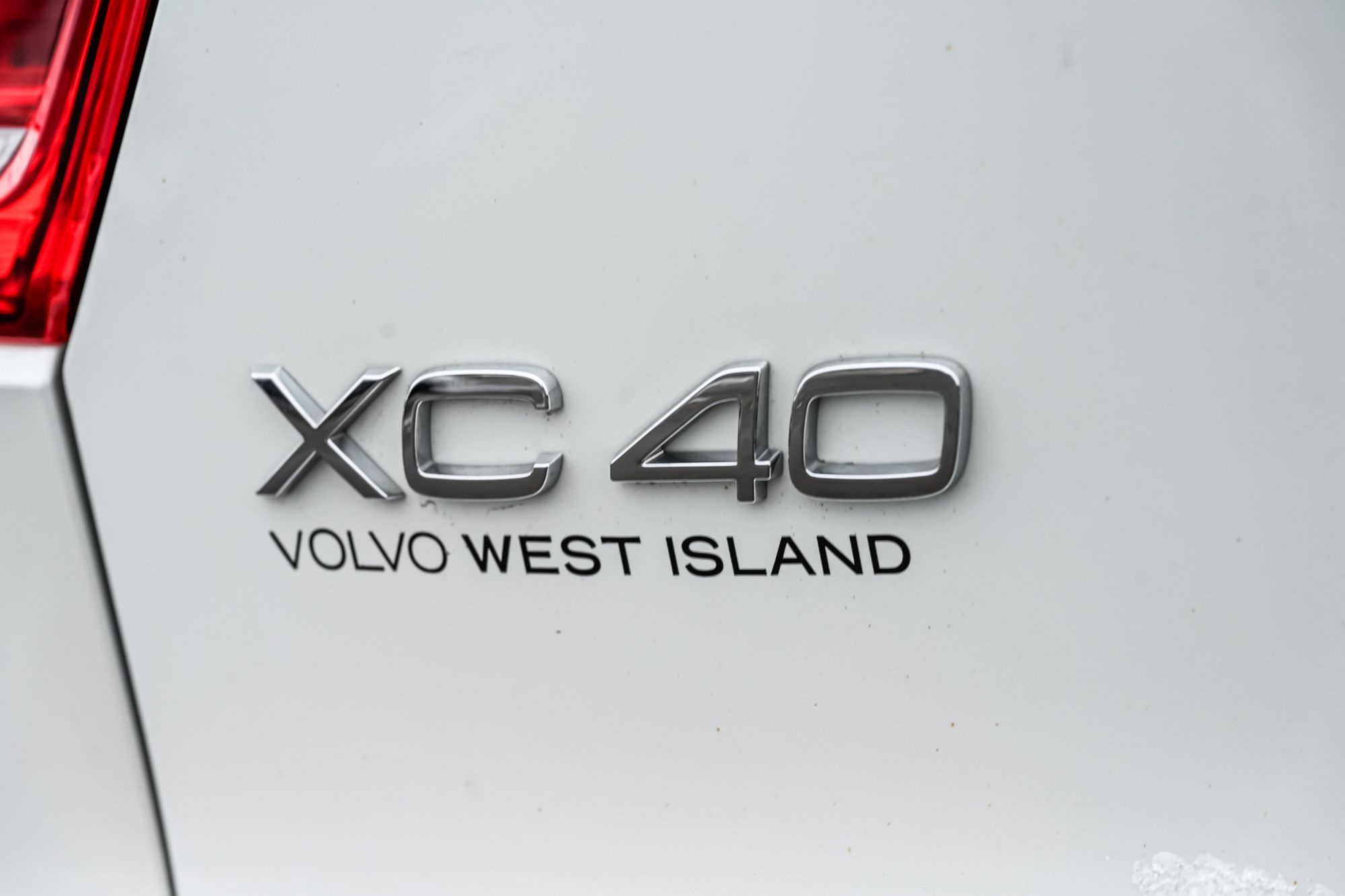 2022 Volvo XC40 in Pointe-Claire, Quebec