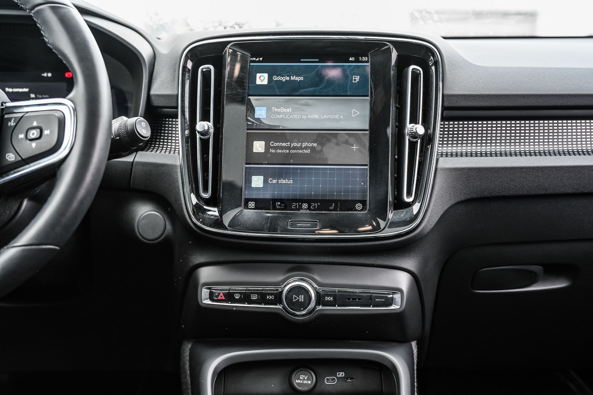 2022 Volvo XC40 in Pointe-Claire, Quebec