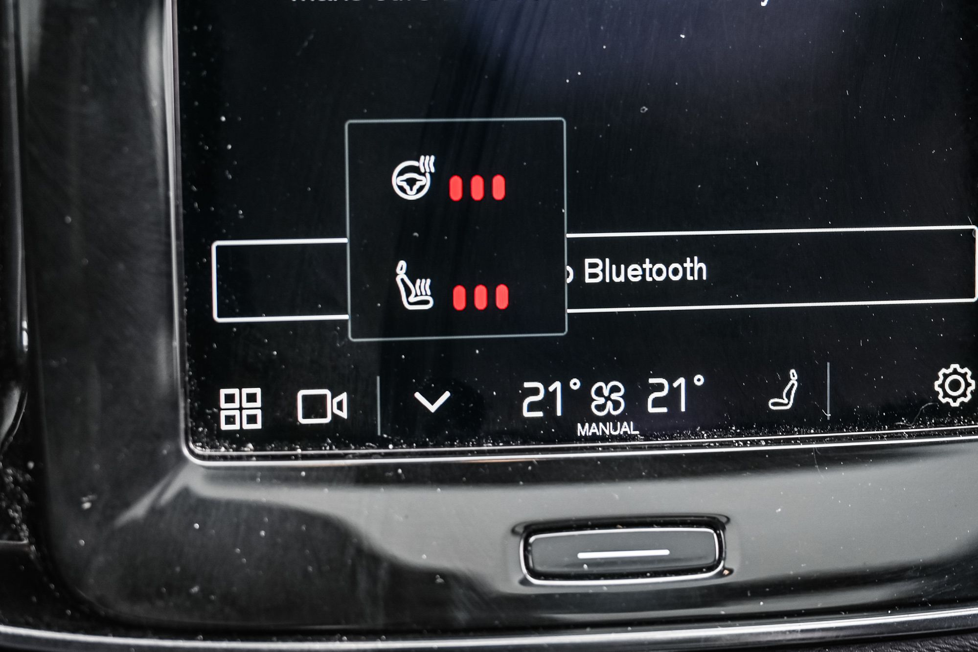 2022 Volvo XC40 in Pointe-Claire, Quebec