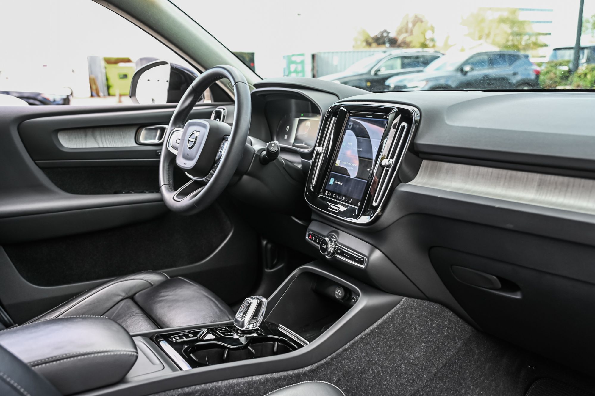 2023 Volvo XC40 in Pointe-Claire, Quebec