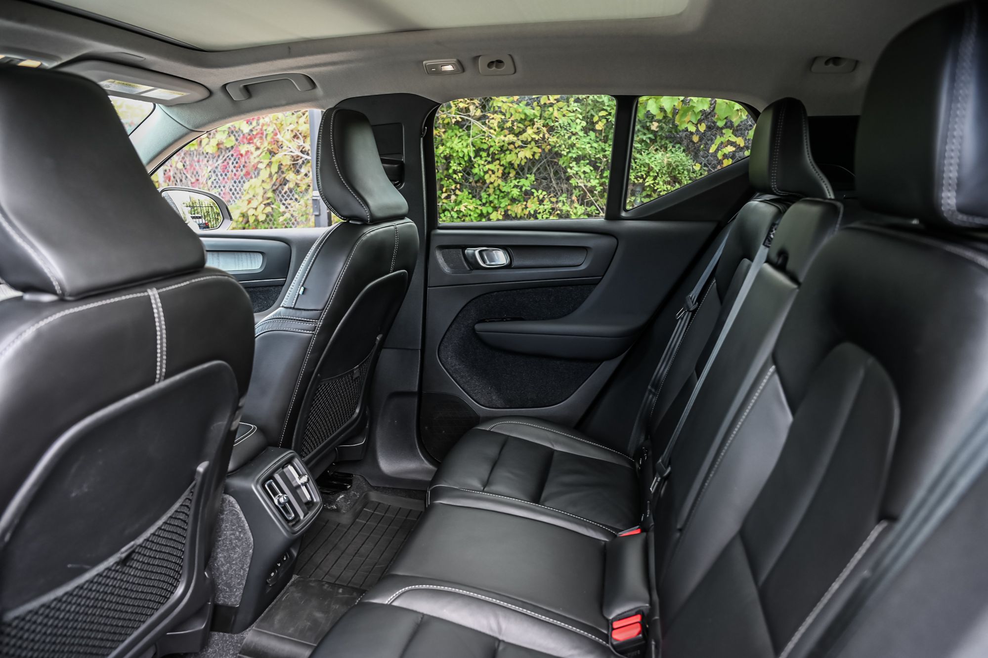 2023 Volvo XC40 in Pointe-Claire, Quebec