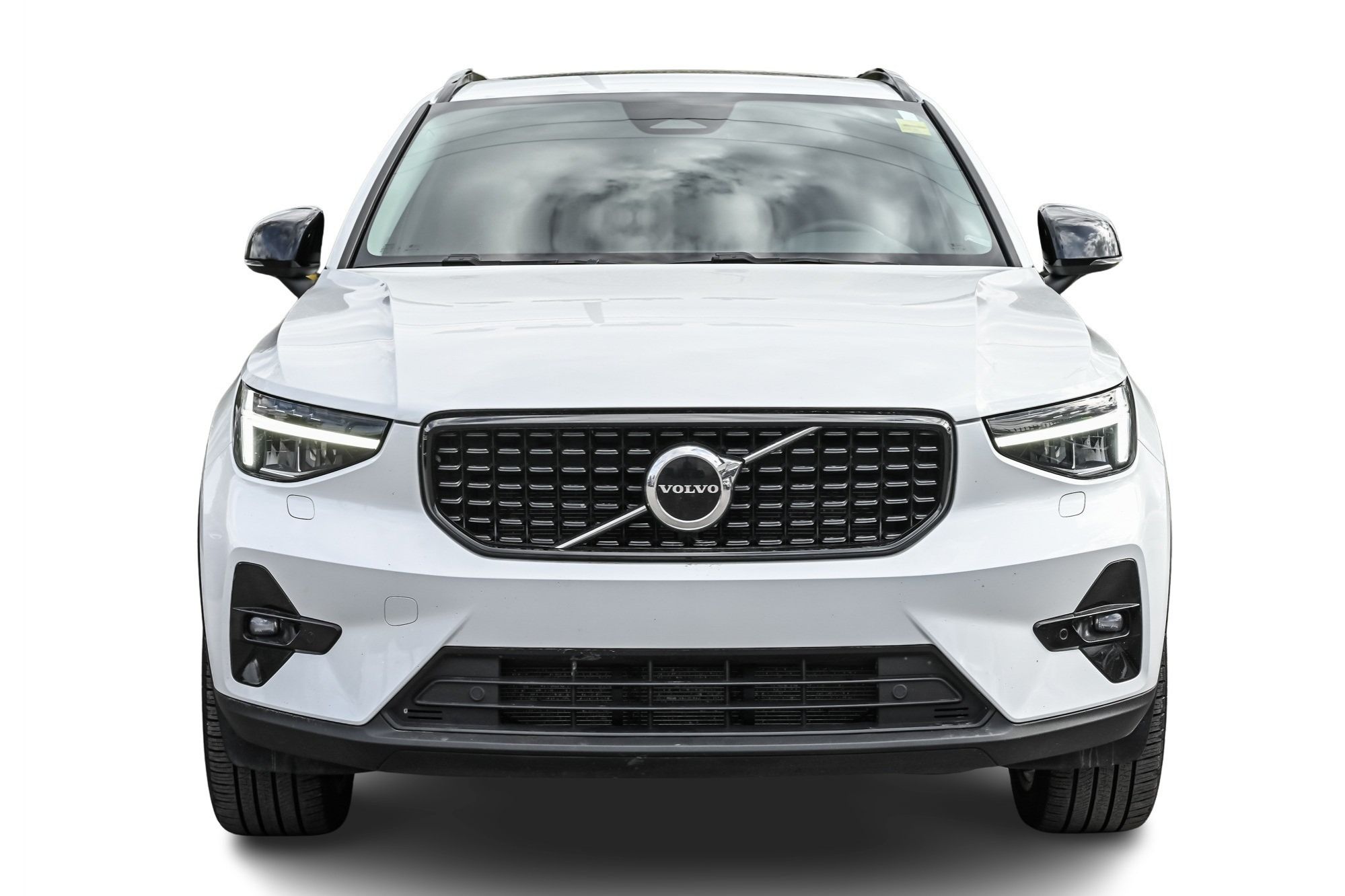 2023 Volvo XC40 in Pointe-Claire, Quebec