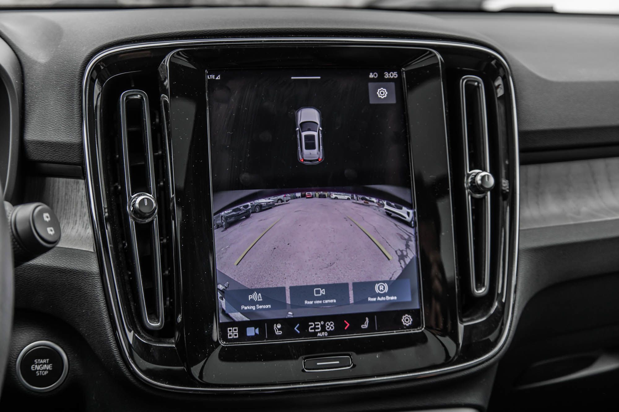 2023 Volvo XC40 in Pointe-Claire, Quebec