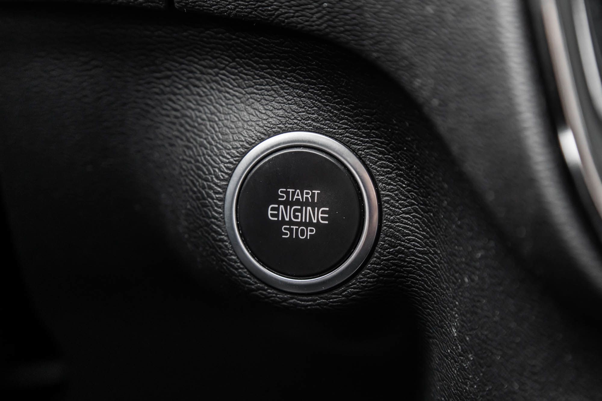 2023 Volvo XC40 in Pointe-Claire, Quebec