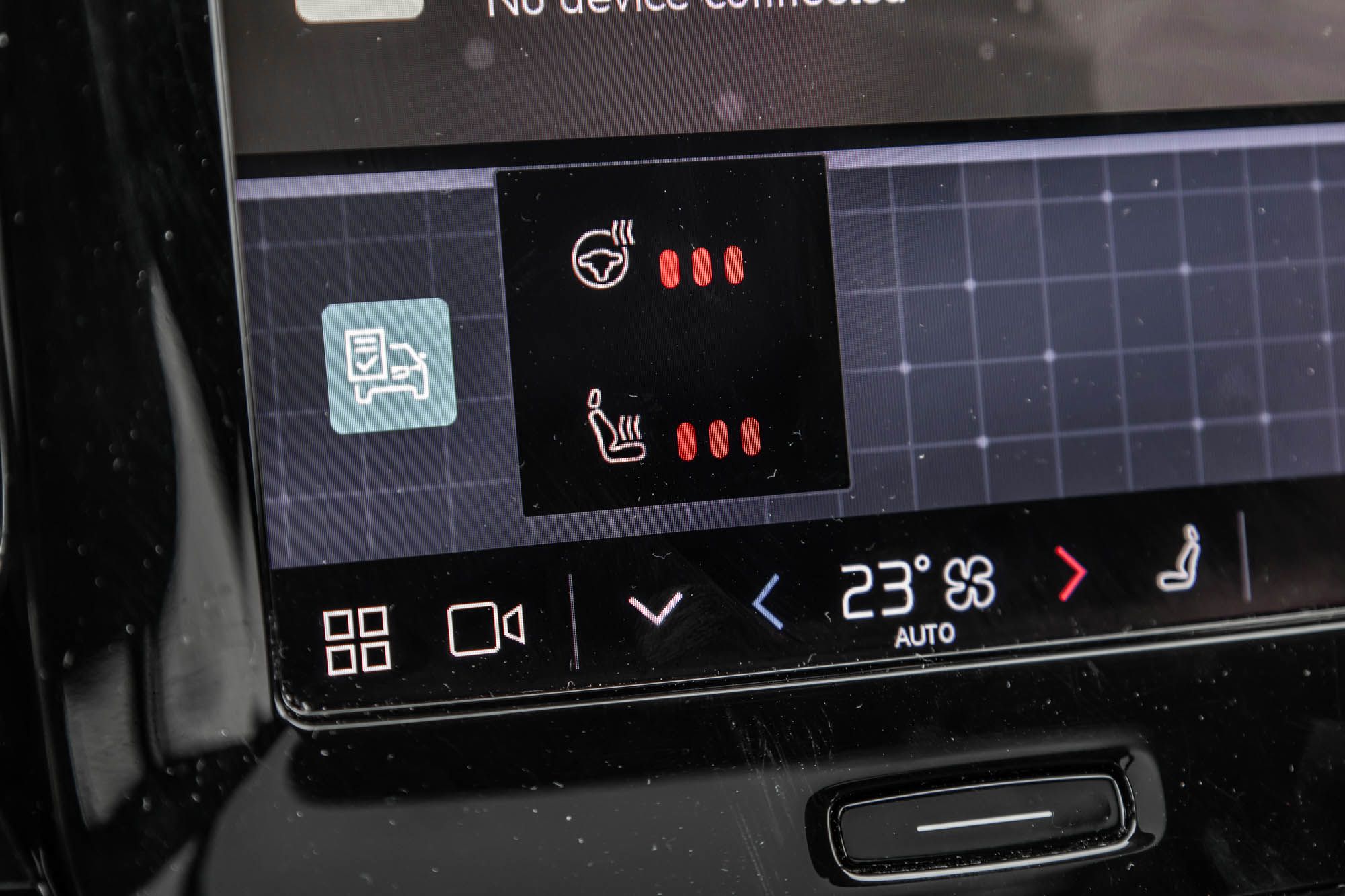 2023 Volvo XC40 in Pointe-Claire, Quebec