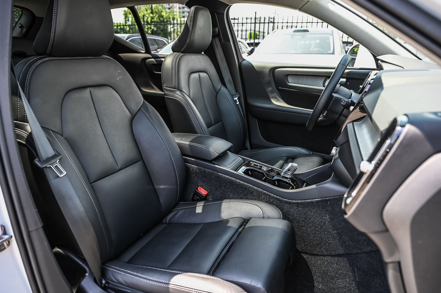 2024 Volvo XC40 in Pointe-Claire, Quebec