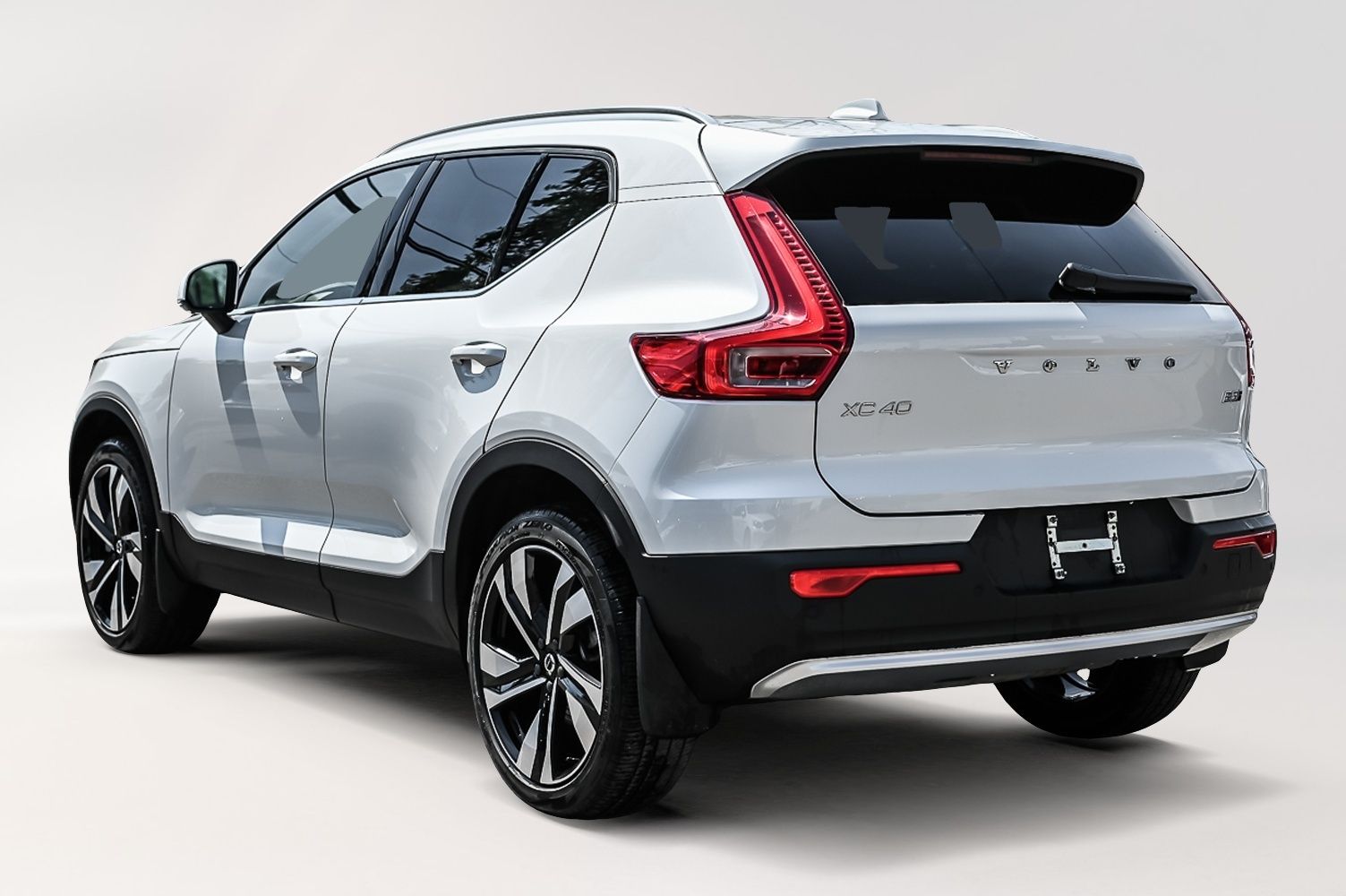 2024 Volvo XC40 in Pointe-Claire, Quebec