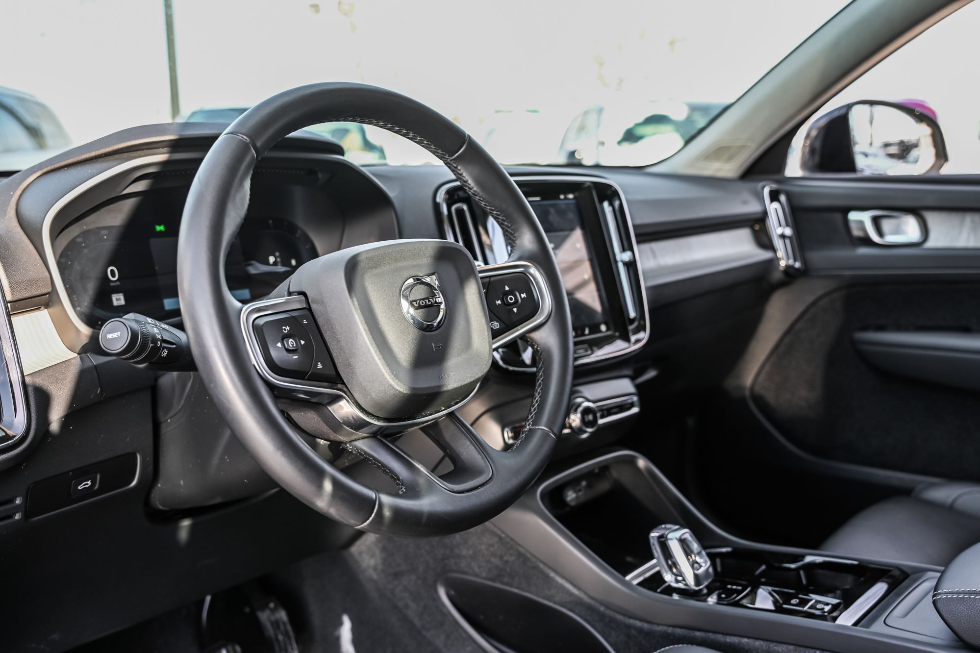 Volvo XC40  2024 à Pointe-Claire, Québec