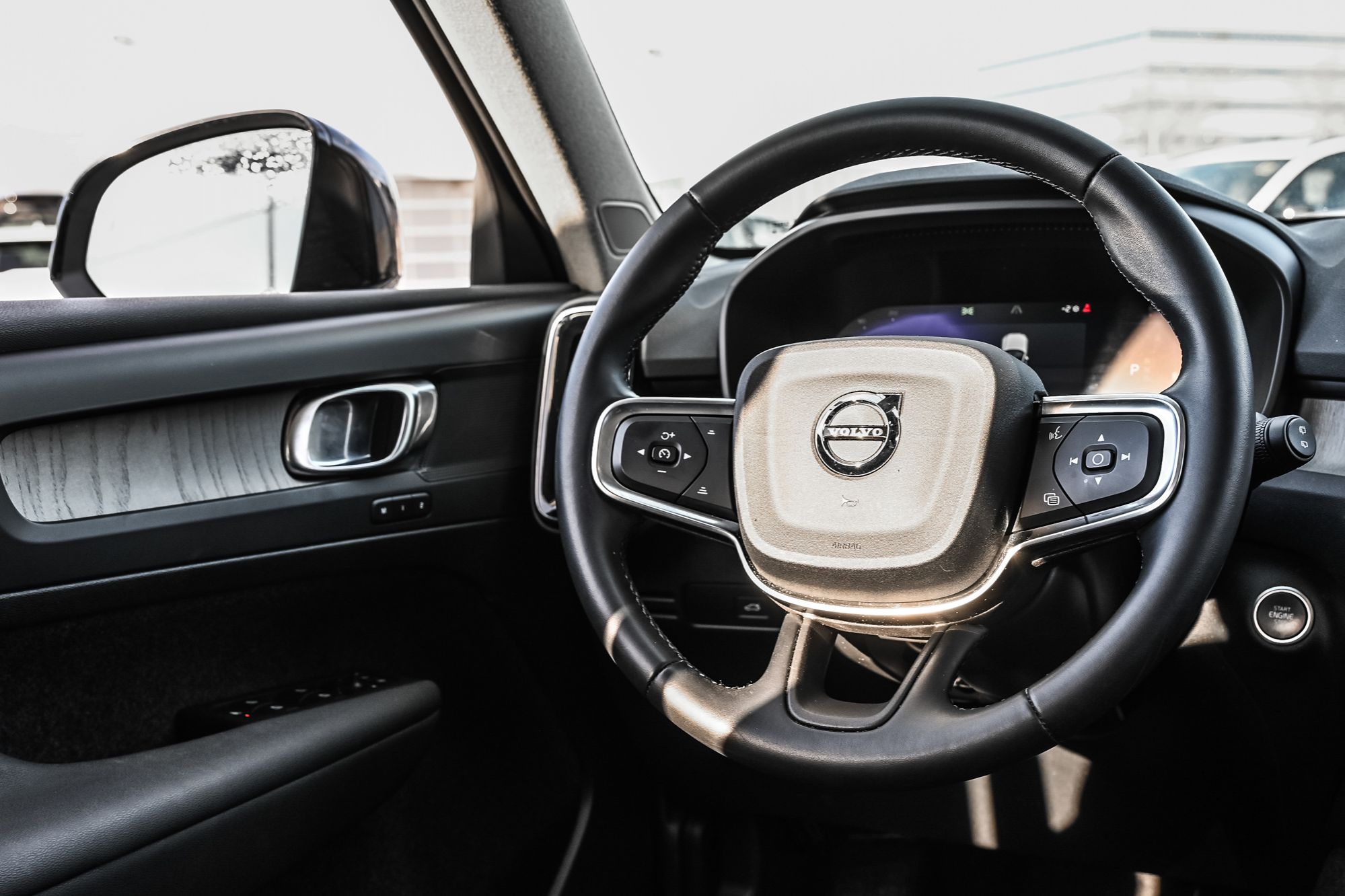 Volvo XC40  2024 à Pointe-Claire, Québec