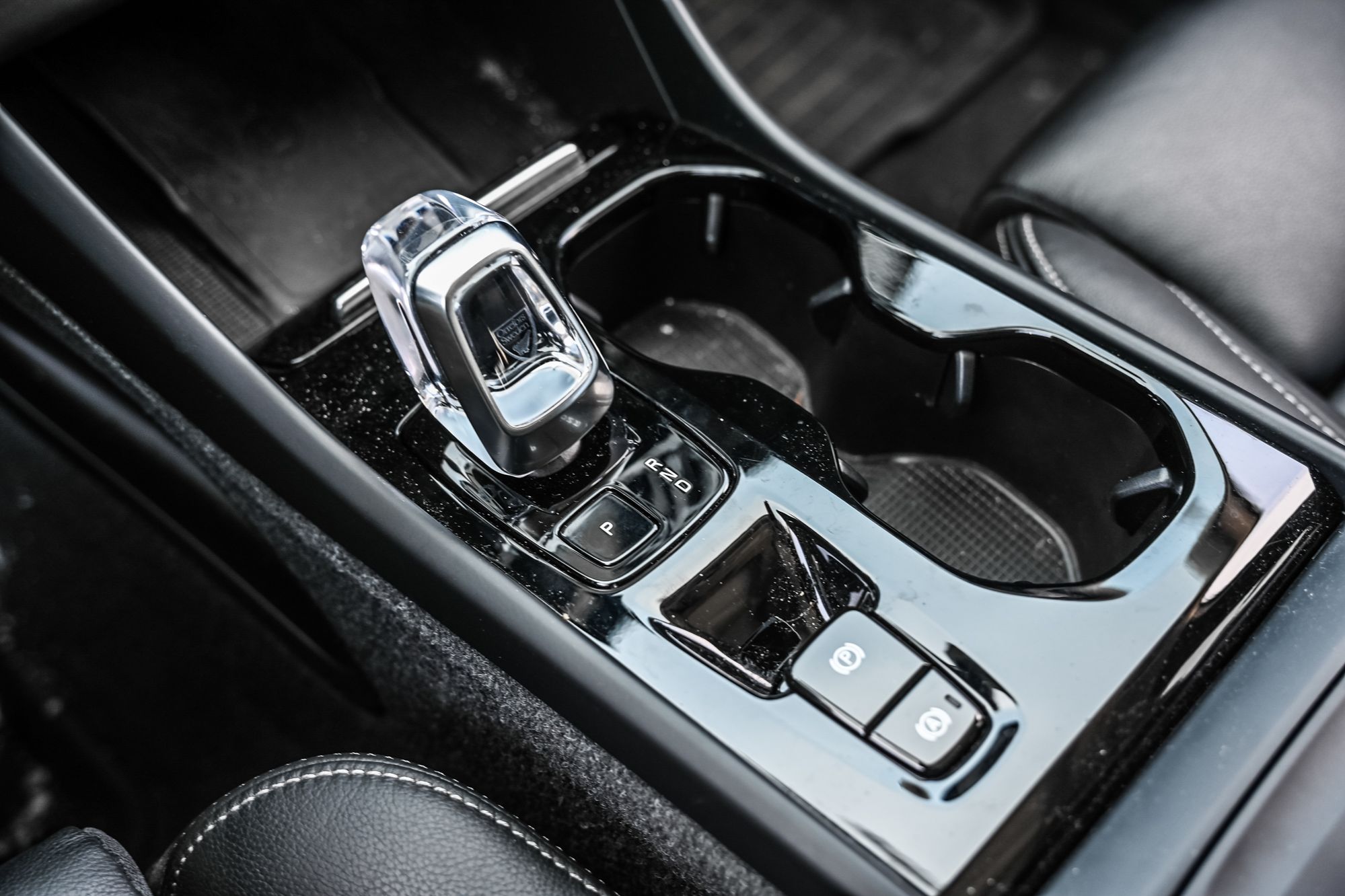 Volvo XC40  2024 à Pointe-Claire, Québec