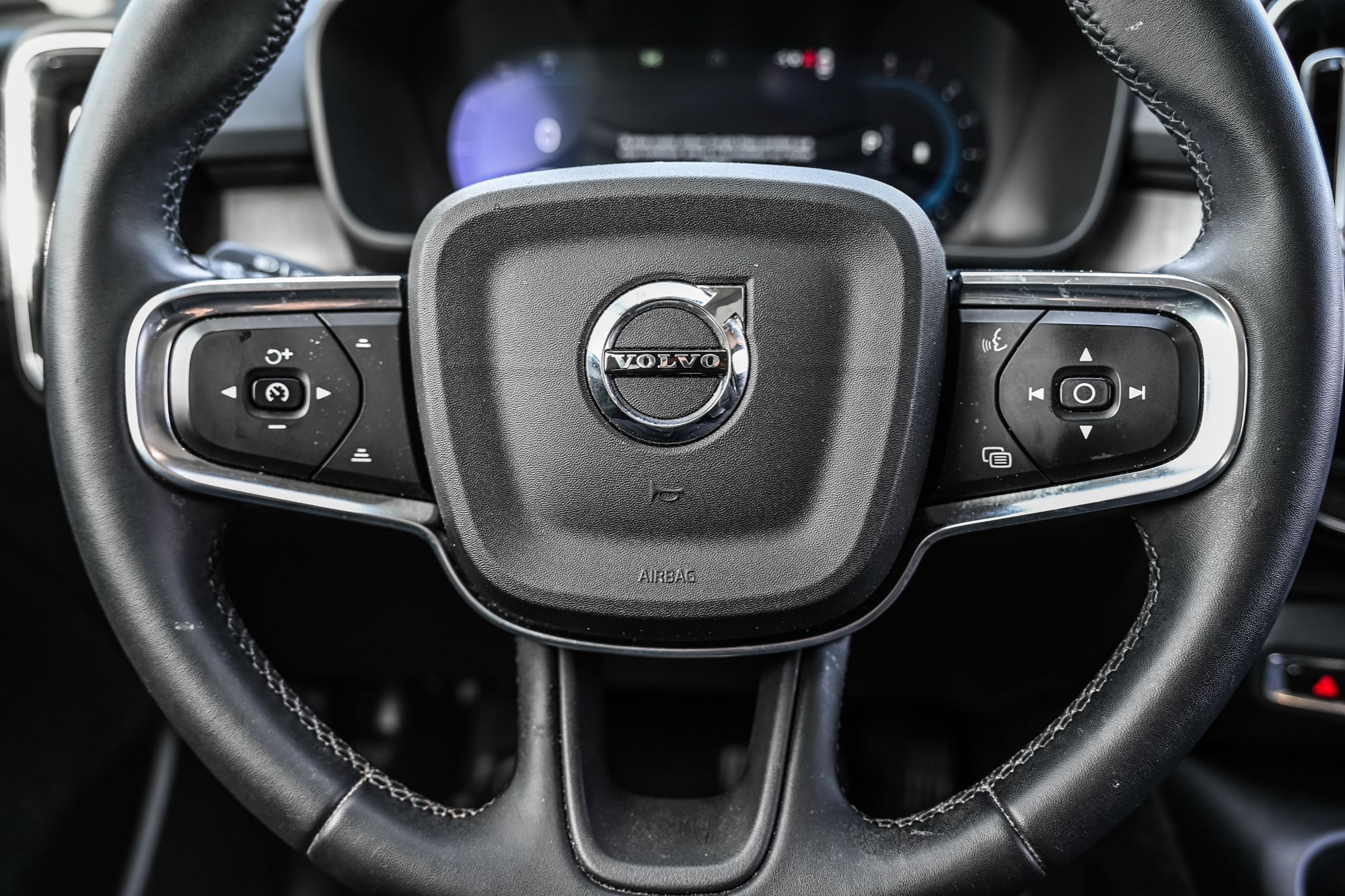 Volvo XC40  2024 à Pointe-Claire, Québec