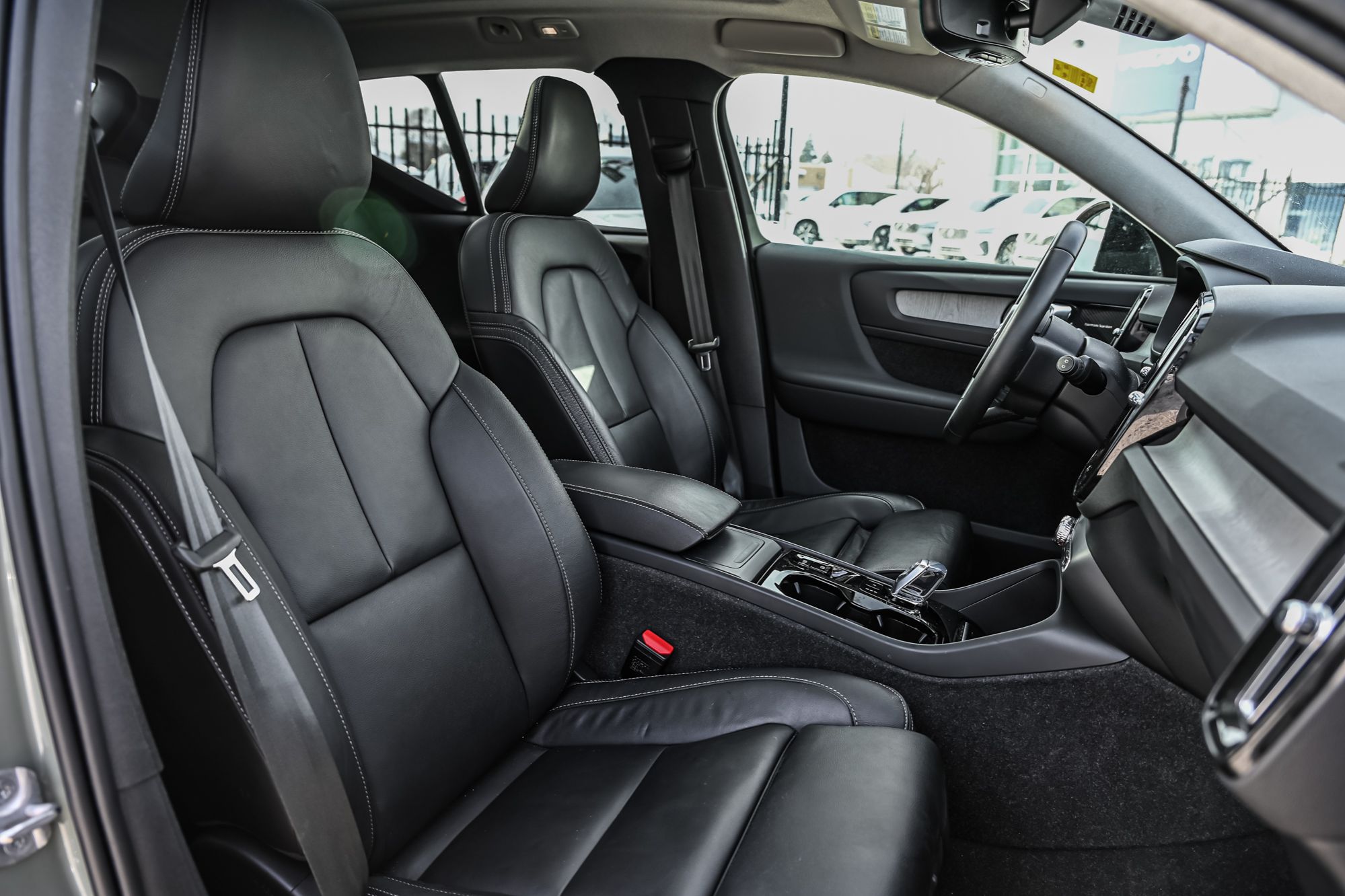 Volvo XC40  2024 à Pointe-Claire, Québec