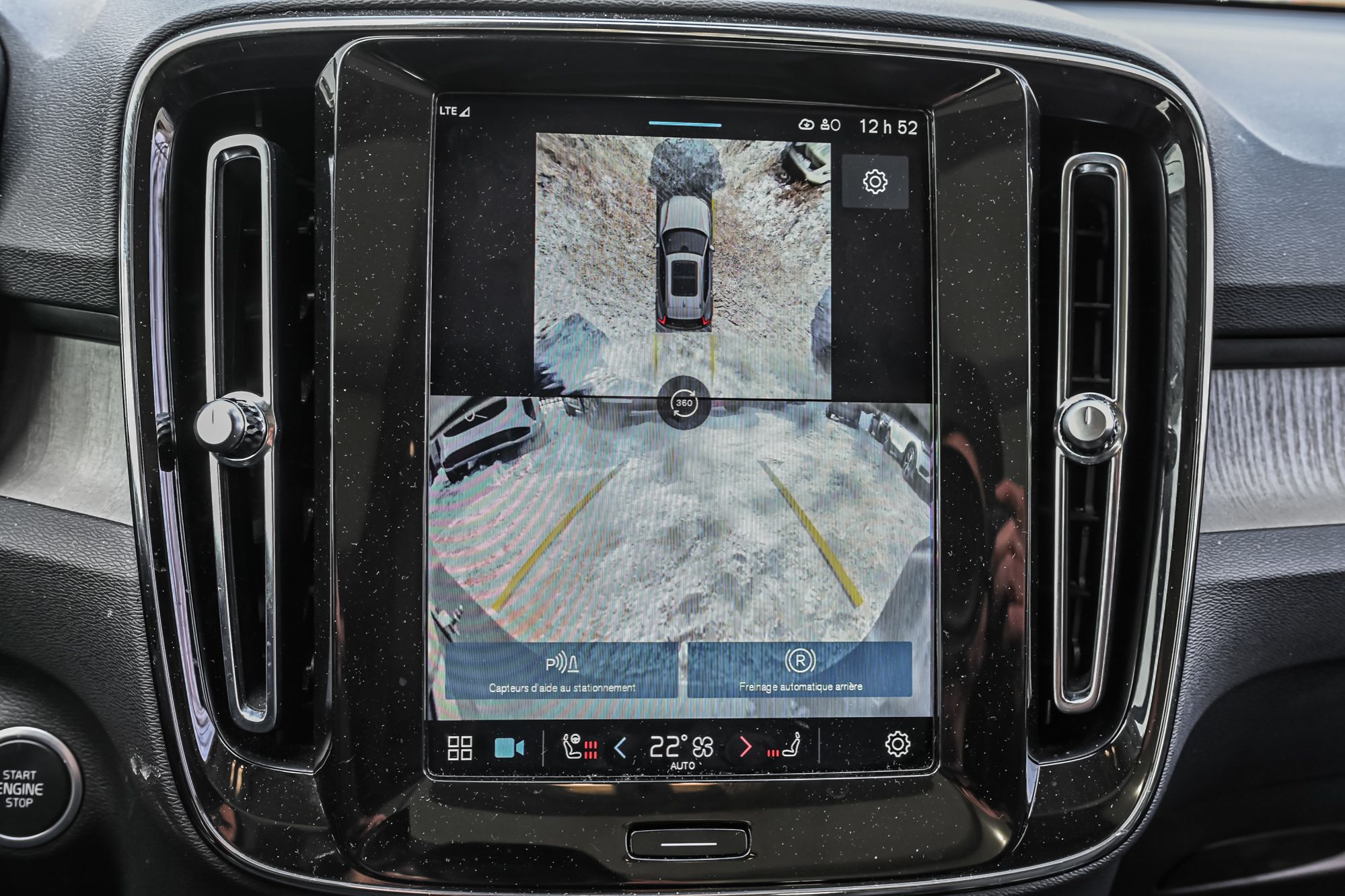 Volvo XC40  2024 à Pointe-Claire, Québec