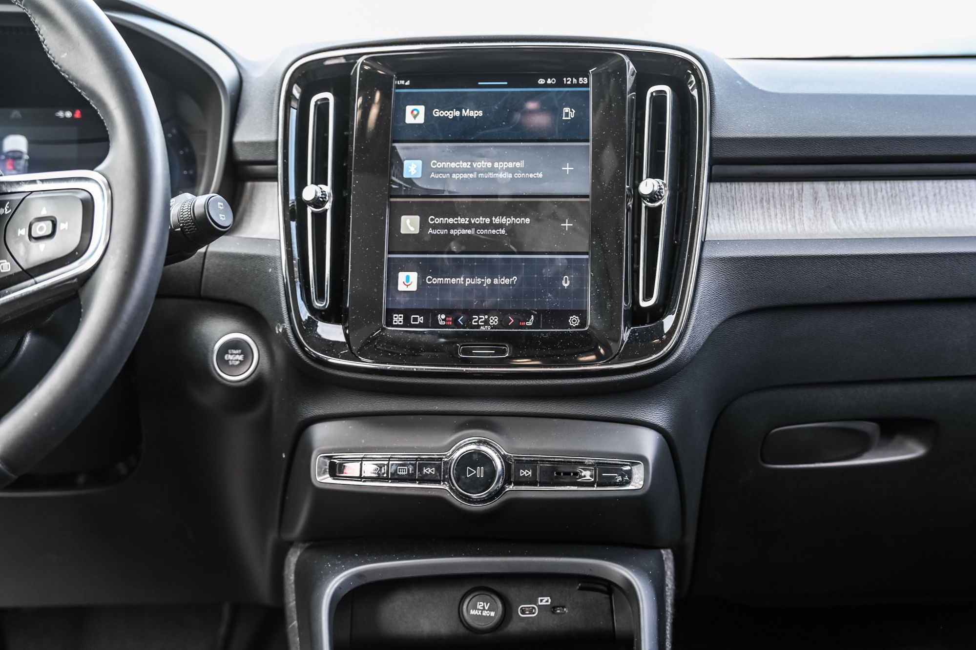 Volvo XC40  2024 à Pointe-Claire, Québec