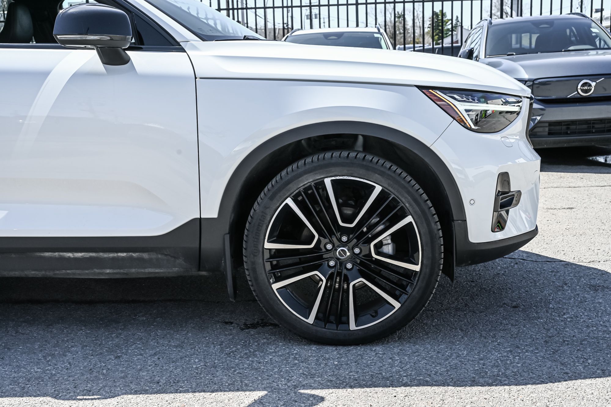 2024 Volvo XC40 in Pointe-Claire, Quebec