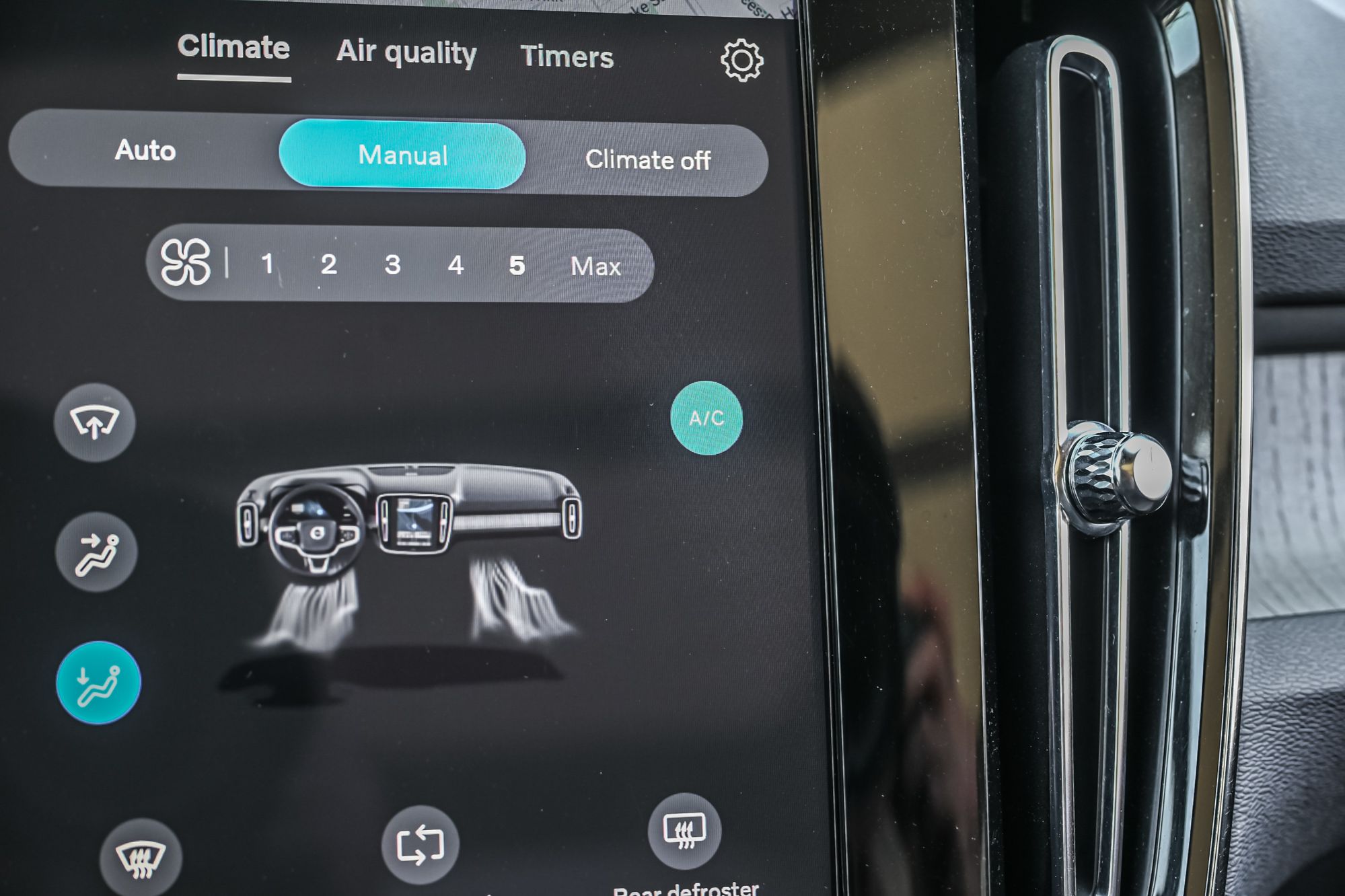 2024 Volvo XC40 in Pointe-Claire, Quebec