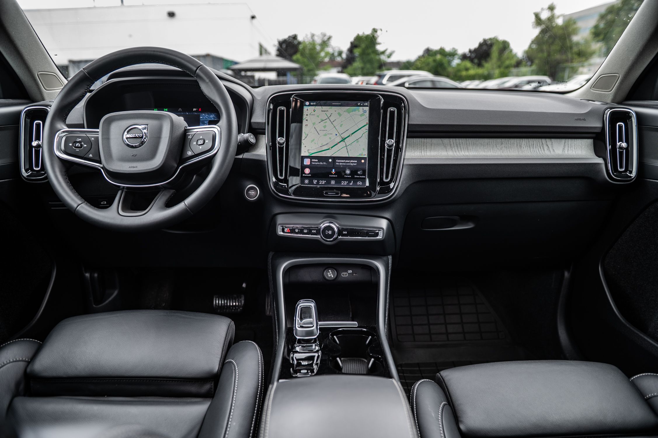 Volvo XC40  2024 à Pointe-Claire, Québec