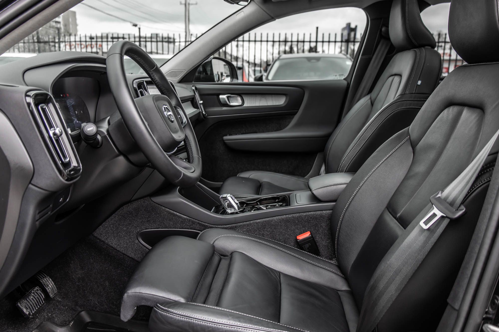 Volvo XC40  2024 à Pointe-Claire, Québec