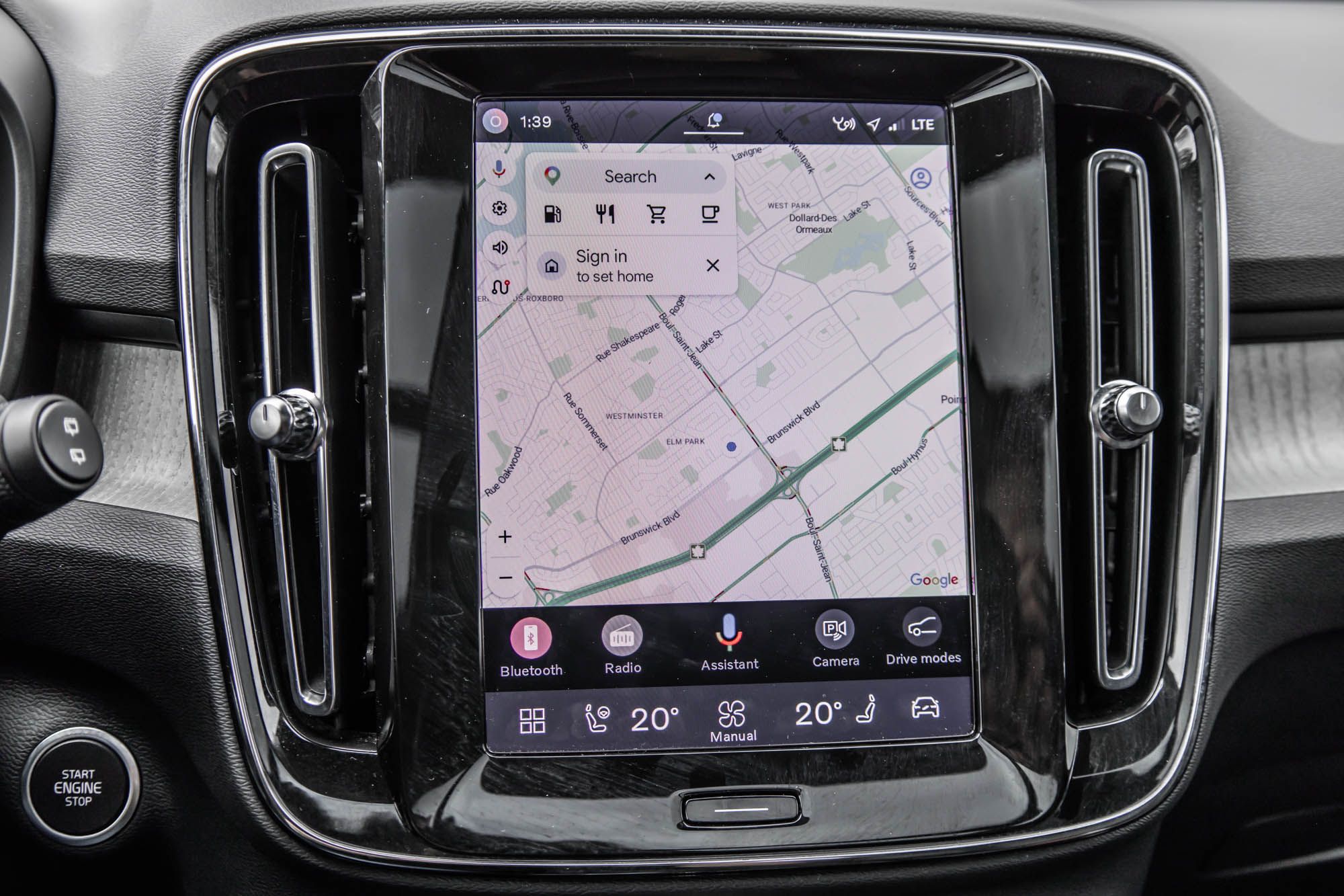Volvo XC40  2024 à Pointe-Claire, Québec