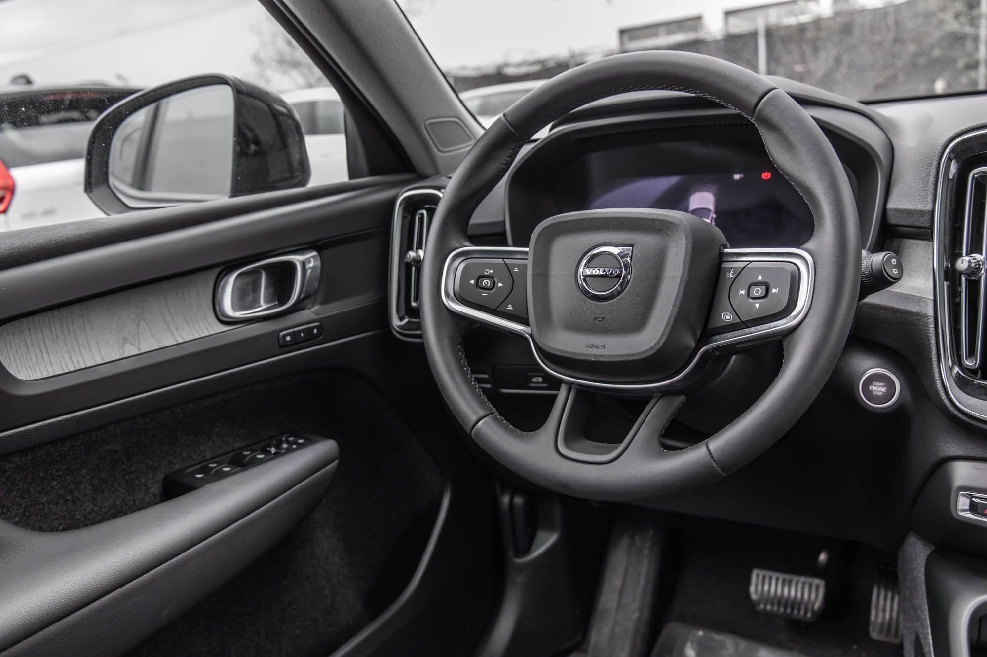 Volvo XC40  2024 à Pointe-Claire, Québec