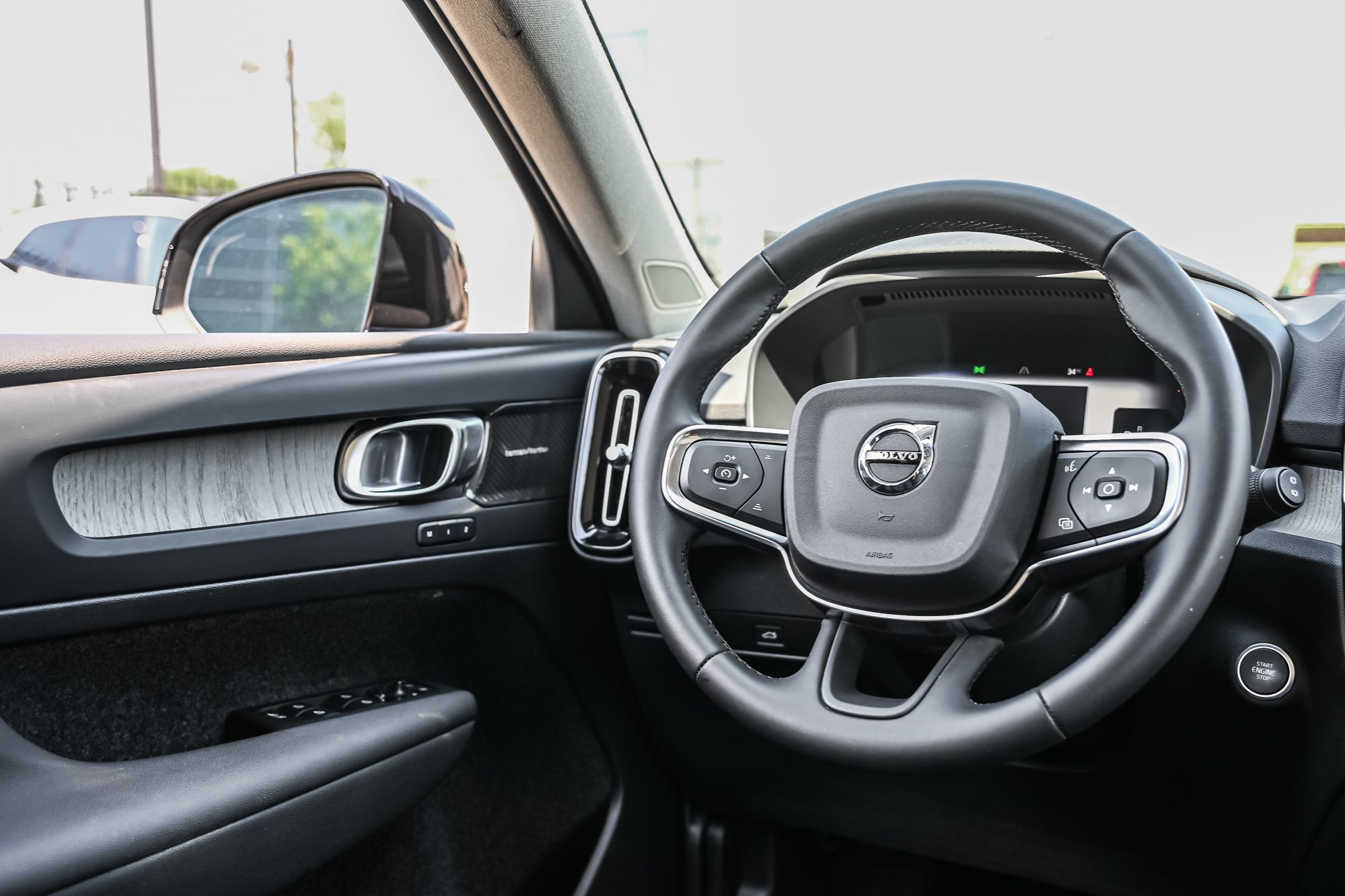 Volvo XC40  2024 à Pointe-Claire, Québec