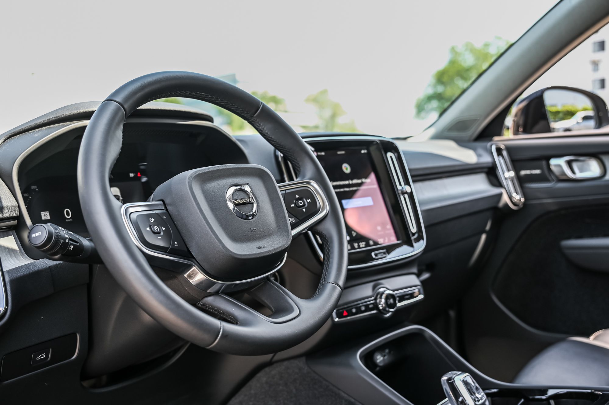 Volvo XC40  2024 à Pointe-Claire, Québec