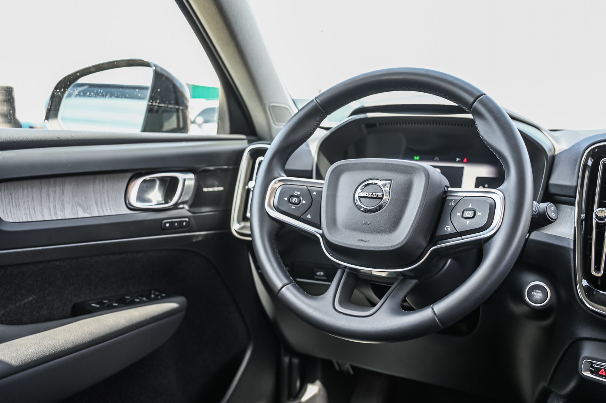 Volvo XC40  2025 à Pointe-Claire, Québec