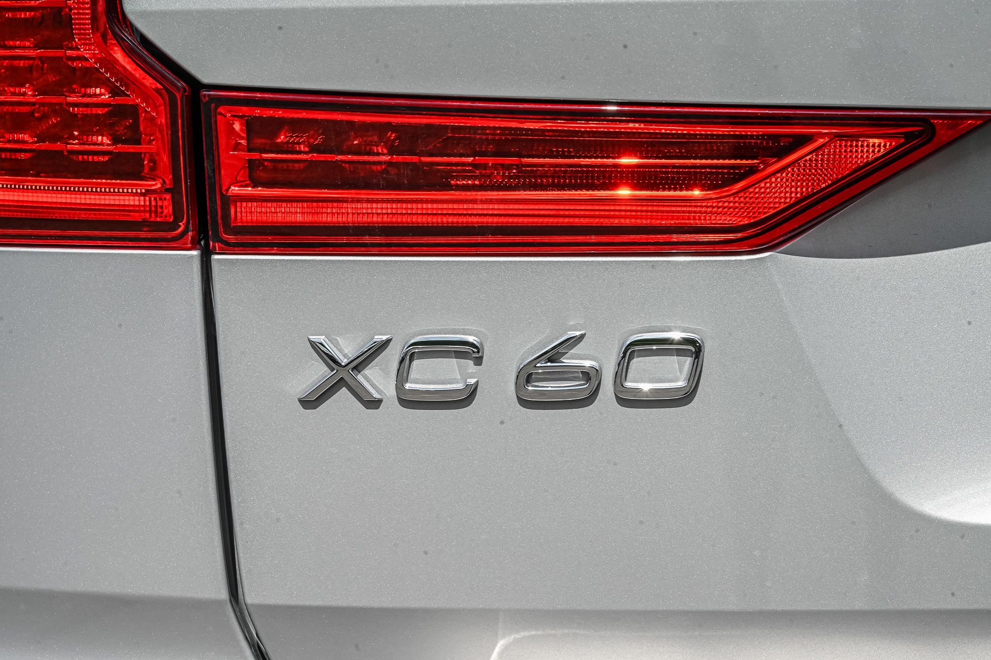 Volvo XC60 Plug-In Hybrid  2025 à Pointe-Claire, Québec