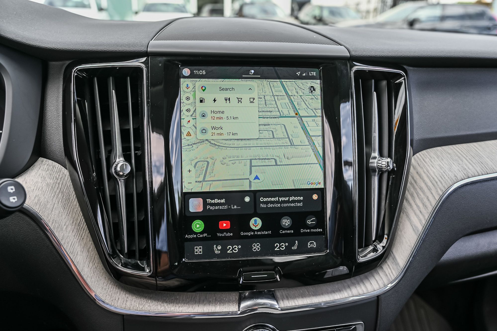 2025 Volvo XC60 Plug-In Hybrid in Pointe-Claire, Quebec