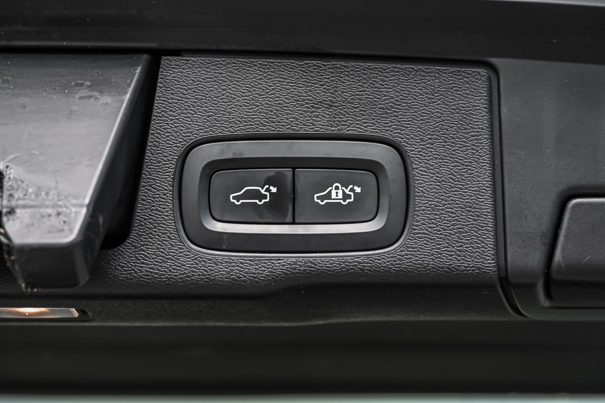 2025 Volvo XC60 Plug-In Hybrid in Pointe-Claire, Quebec