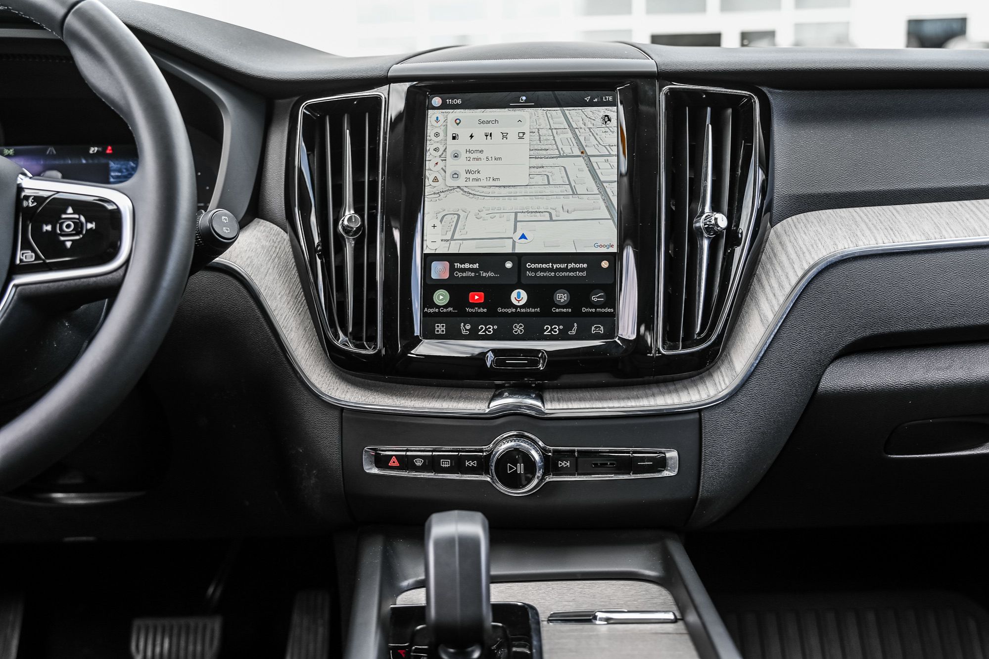 2025 Volvo XC60 Plug-In Hybrid in Pointe-Claire, Quebec