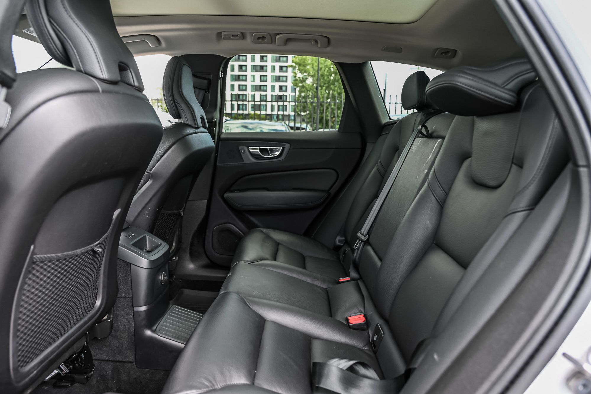 2025 Volvo XC60 Plug-In Hybrid in Pointe-Claire, Quebec