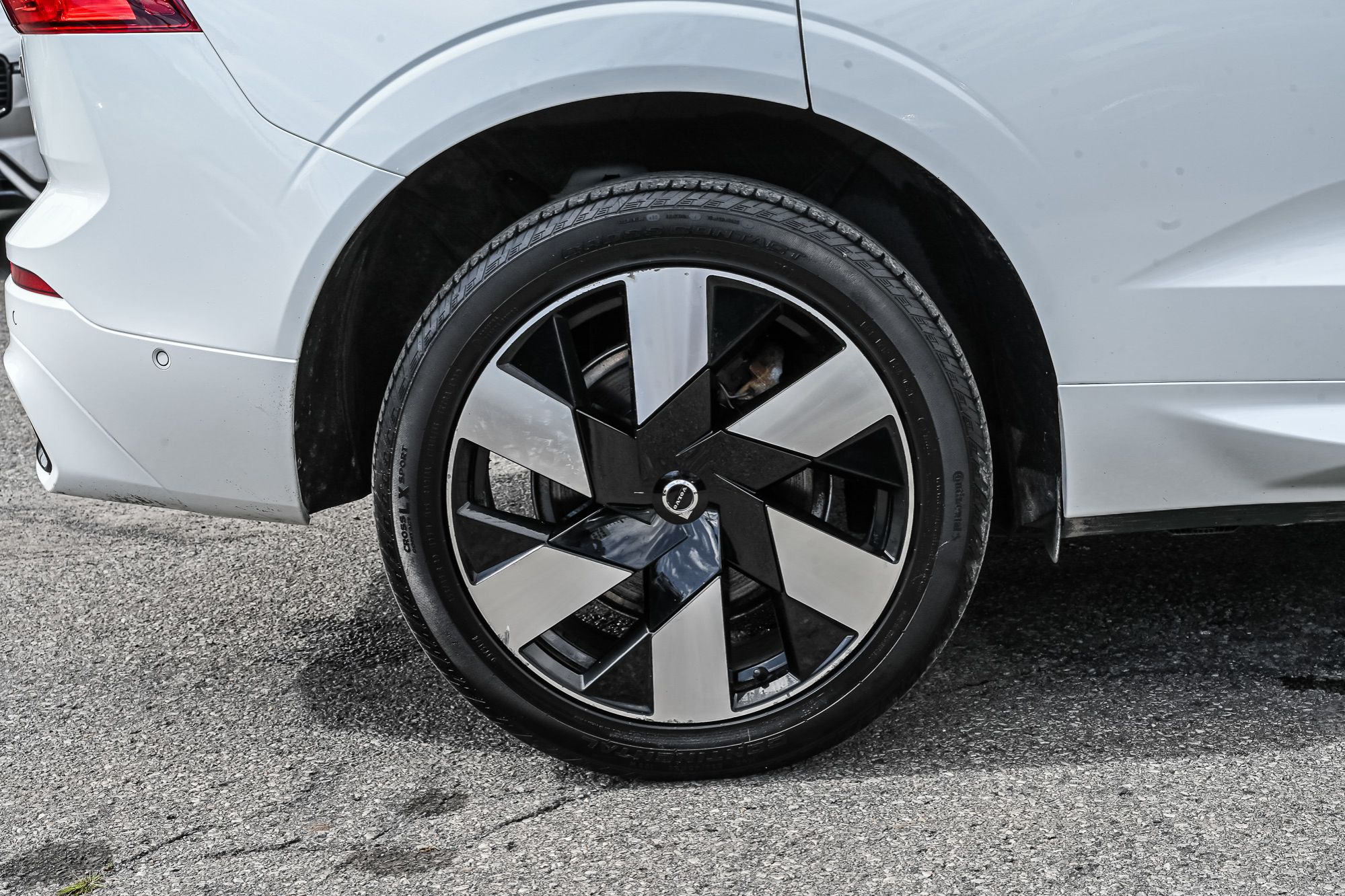 2025 Volvo XC60 Plug-In Hybrid in Pointe-Claire, Quebec
