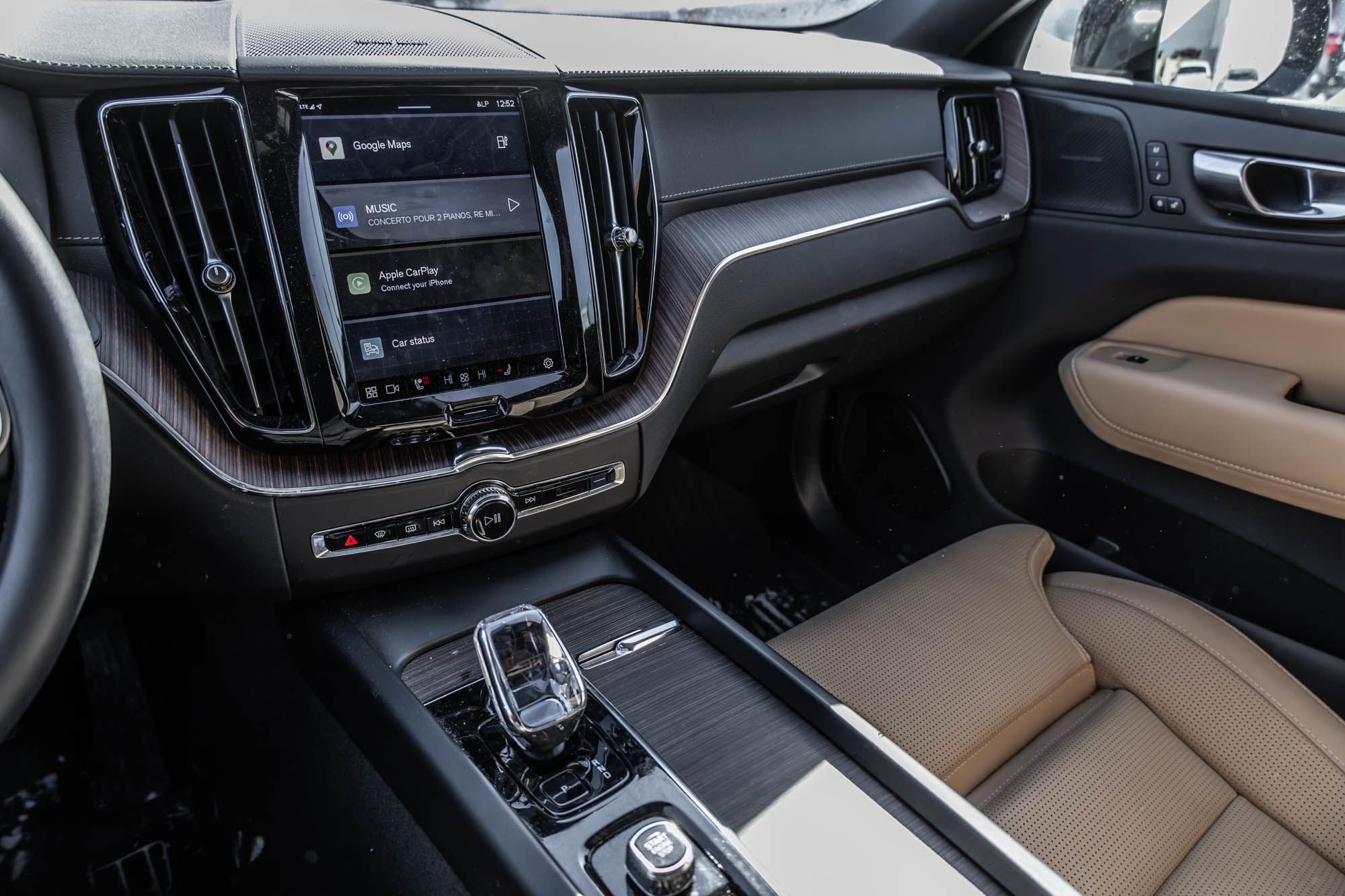 Volvo XC60 Recharge  2024 à Pointe-Claire, Québec