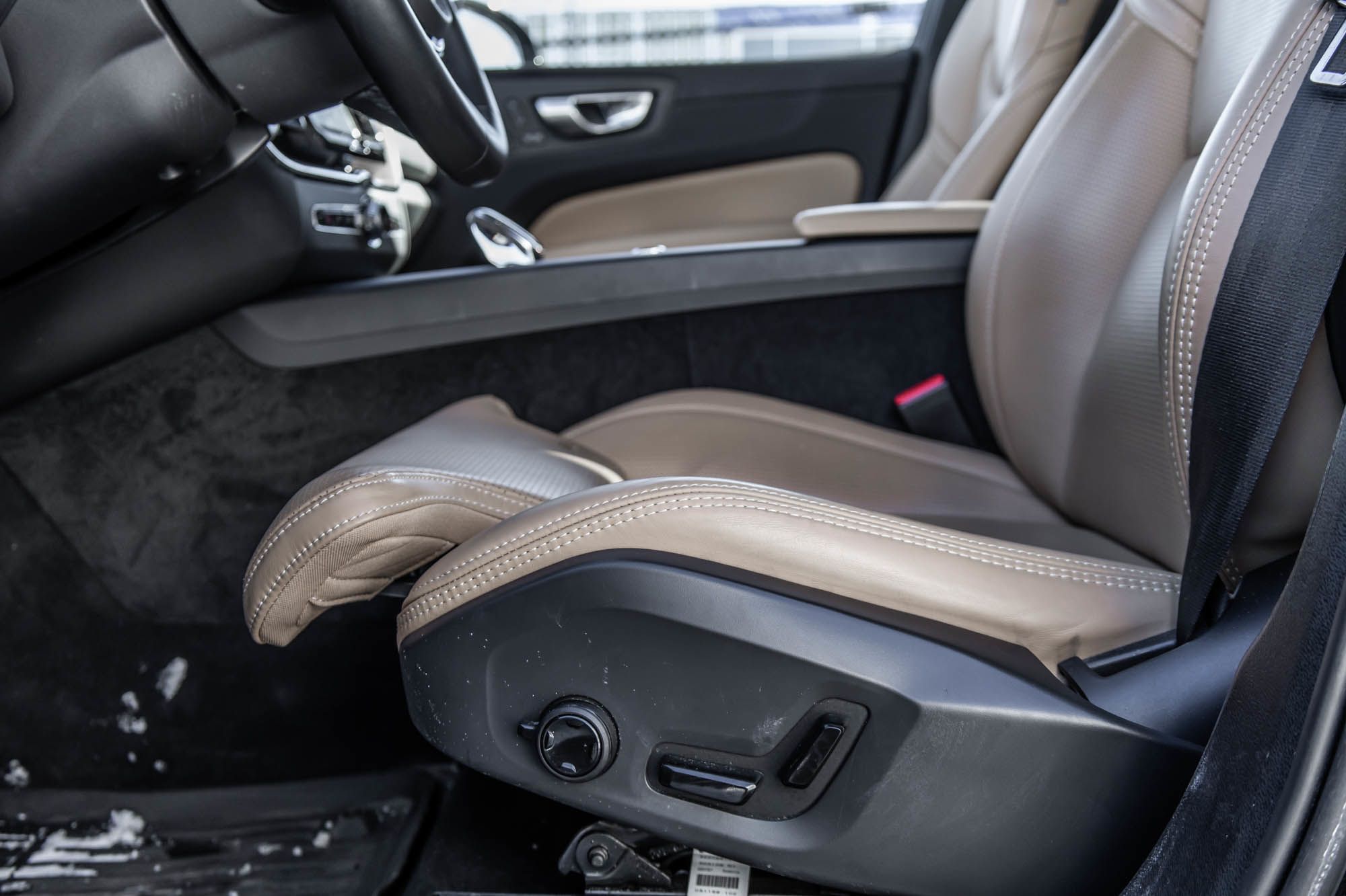 Volvo XC60 Recharge  2024 à Pointe-Claire, Québec