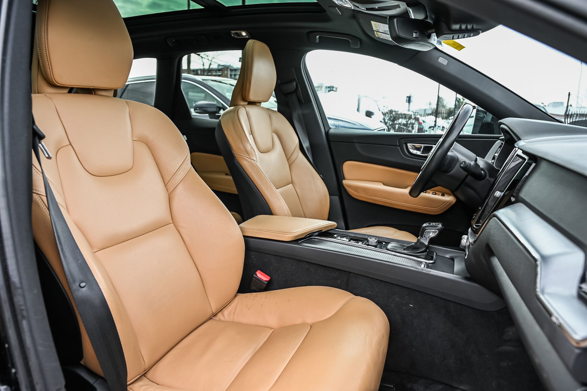 Volvo XC60  2019 à Pointe-Claire, Québec