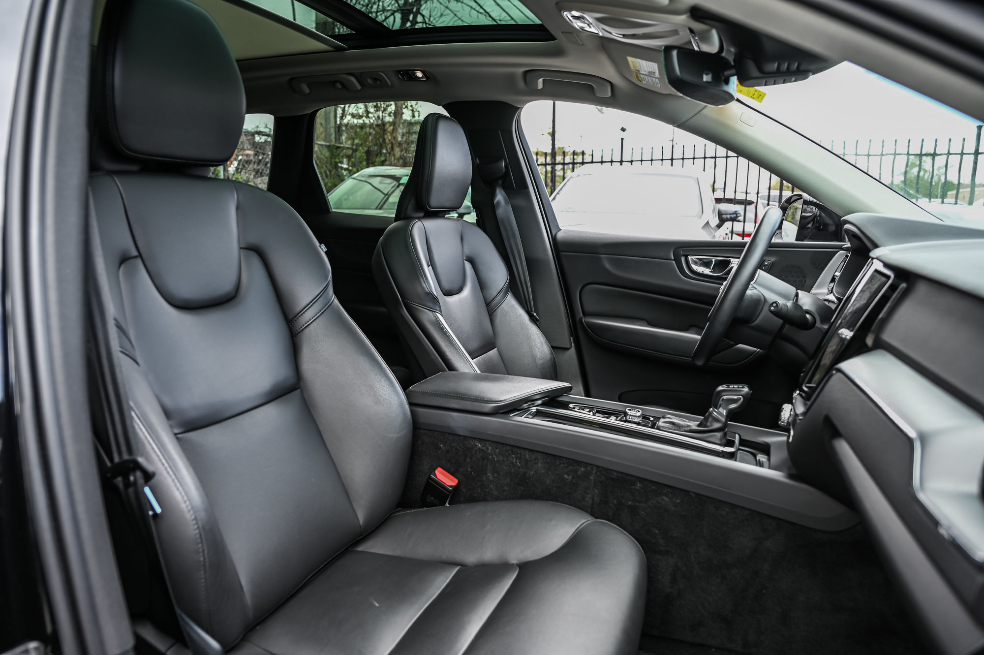 2021 Volvo XC60 in Pointe-Claire, Quebec