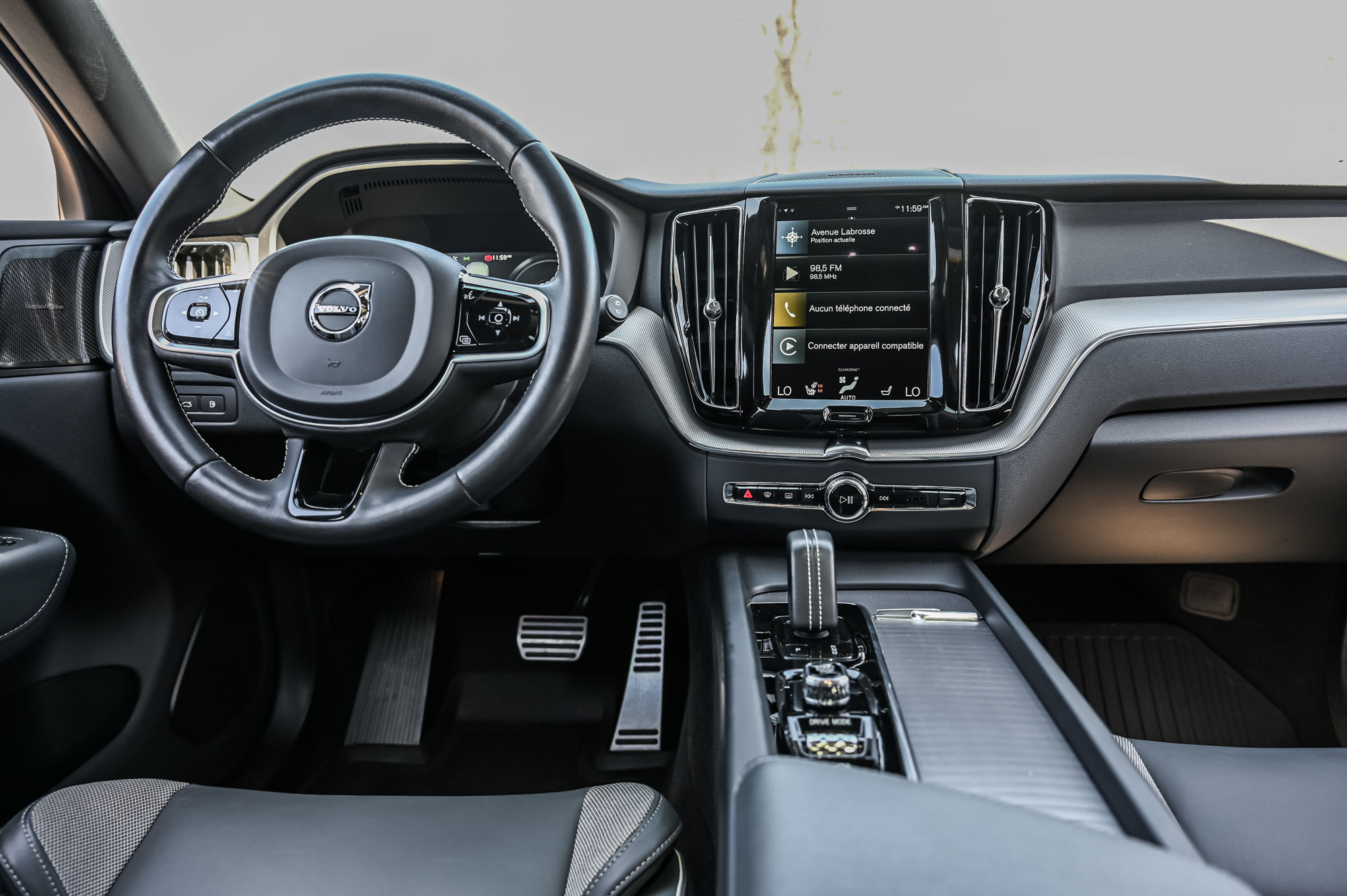 2021 Volvo XC60 in Pointe-Claire, Quebec