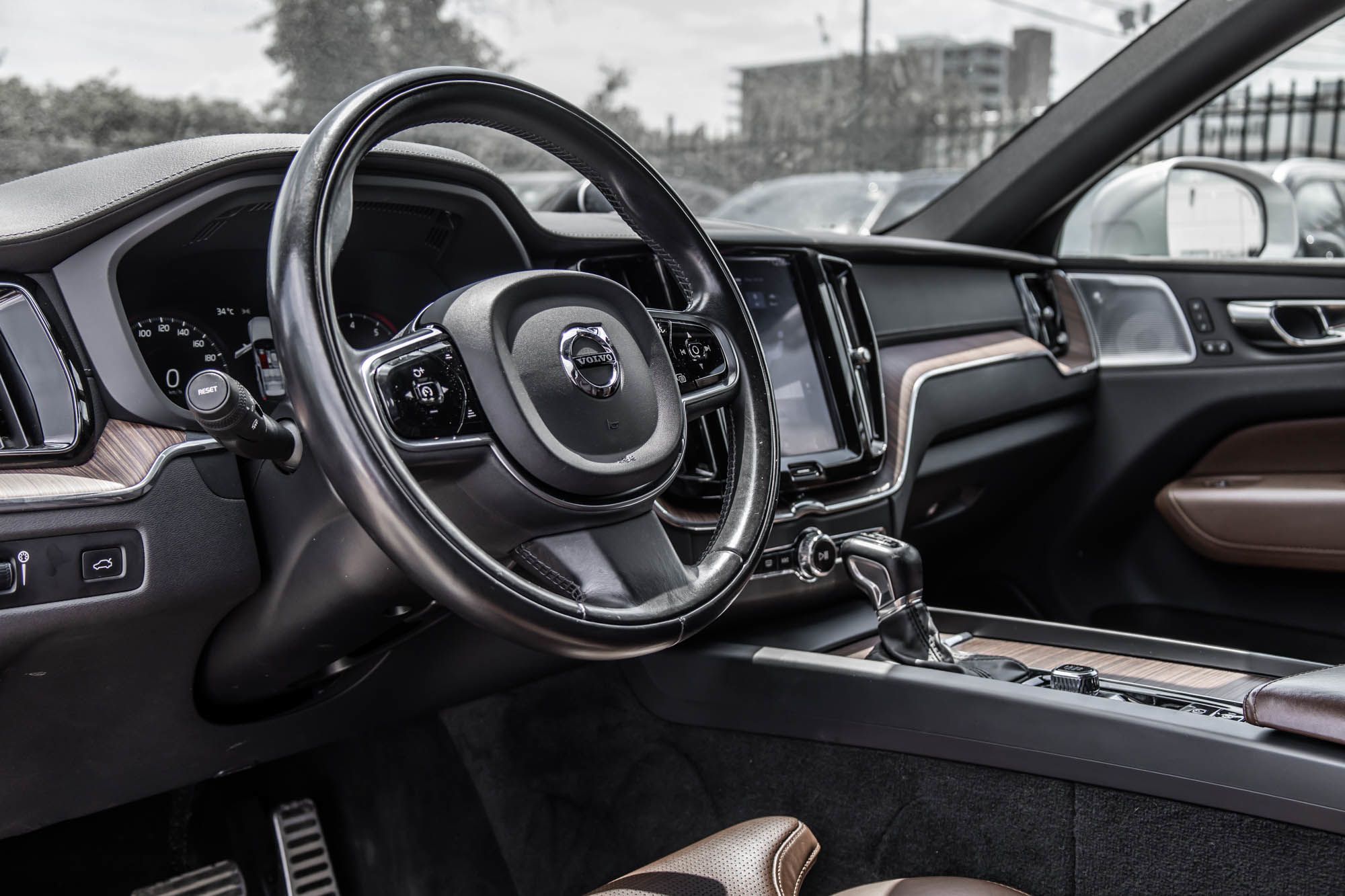 Volvo XC60  2021 à Pointe-Claire, Québec