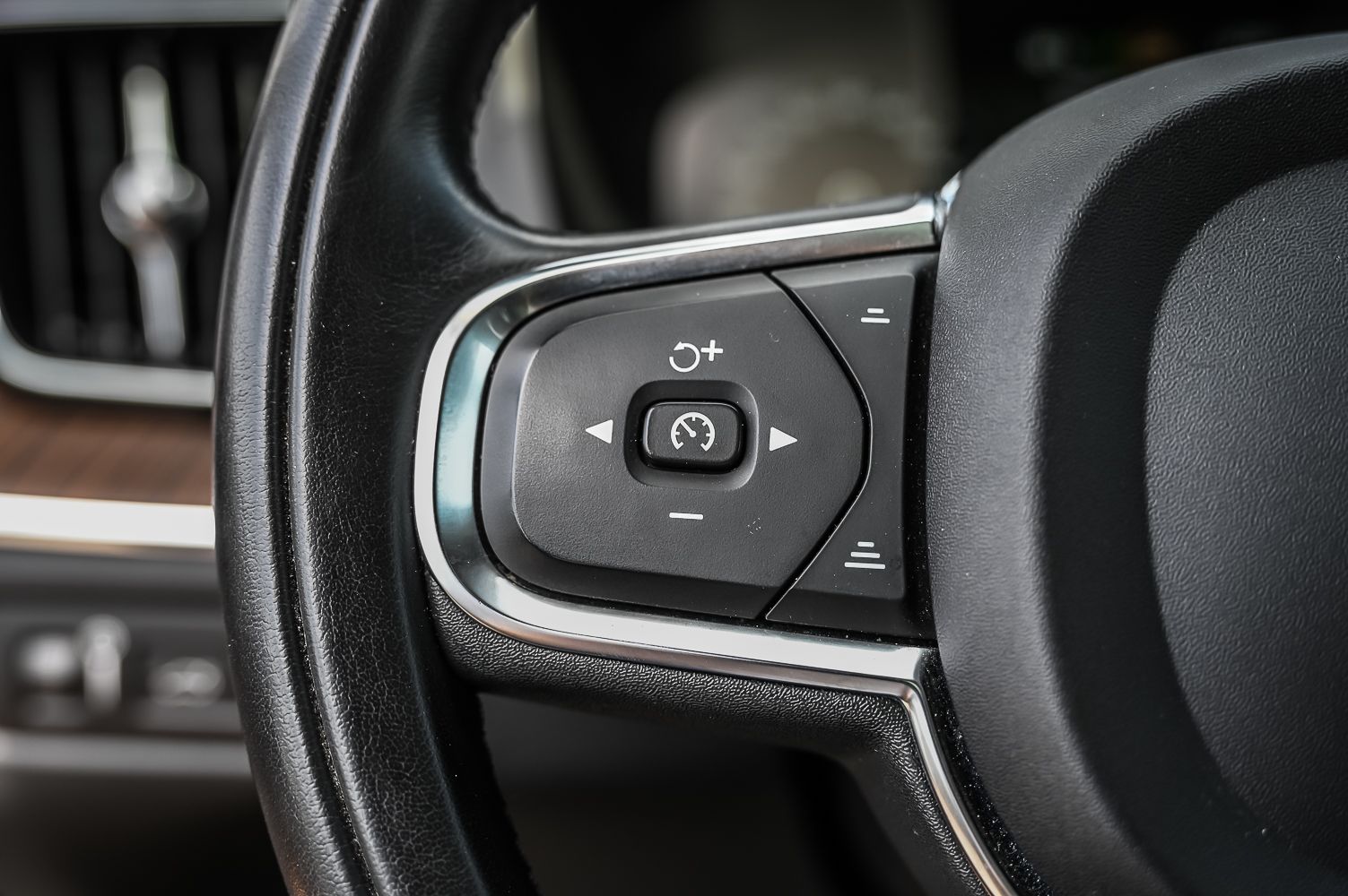 Volvo XC60  2021 à Pointe-Claire, Québec