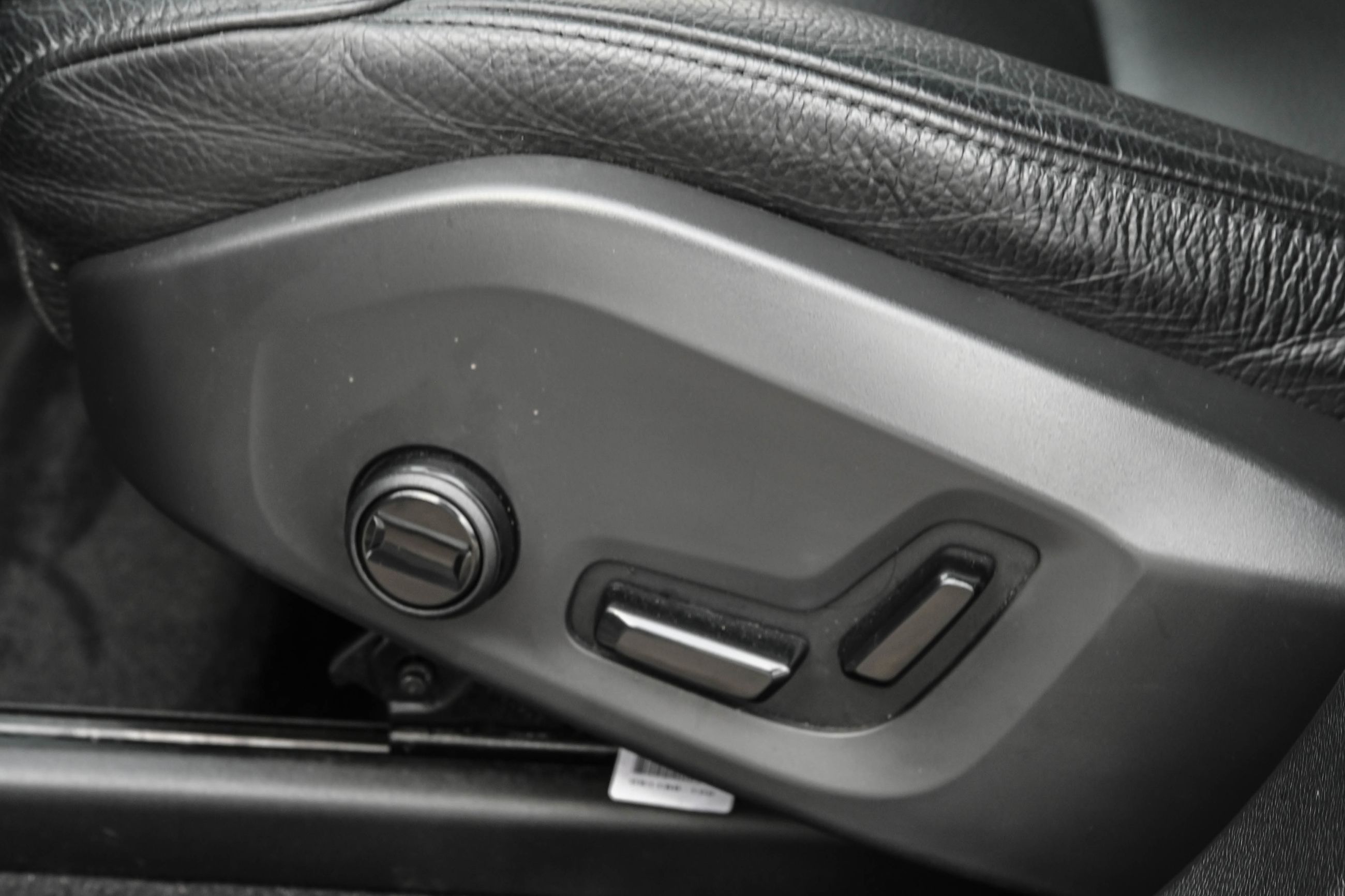 2021 Volvo XC60 in Pointe-Claire, Quebec