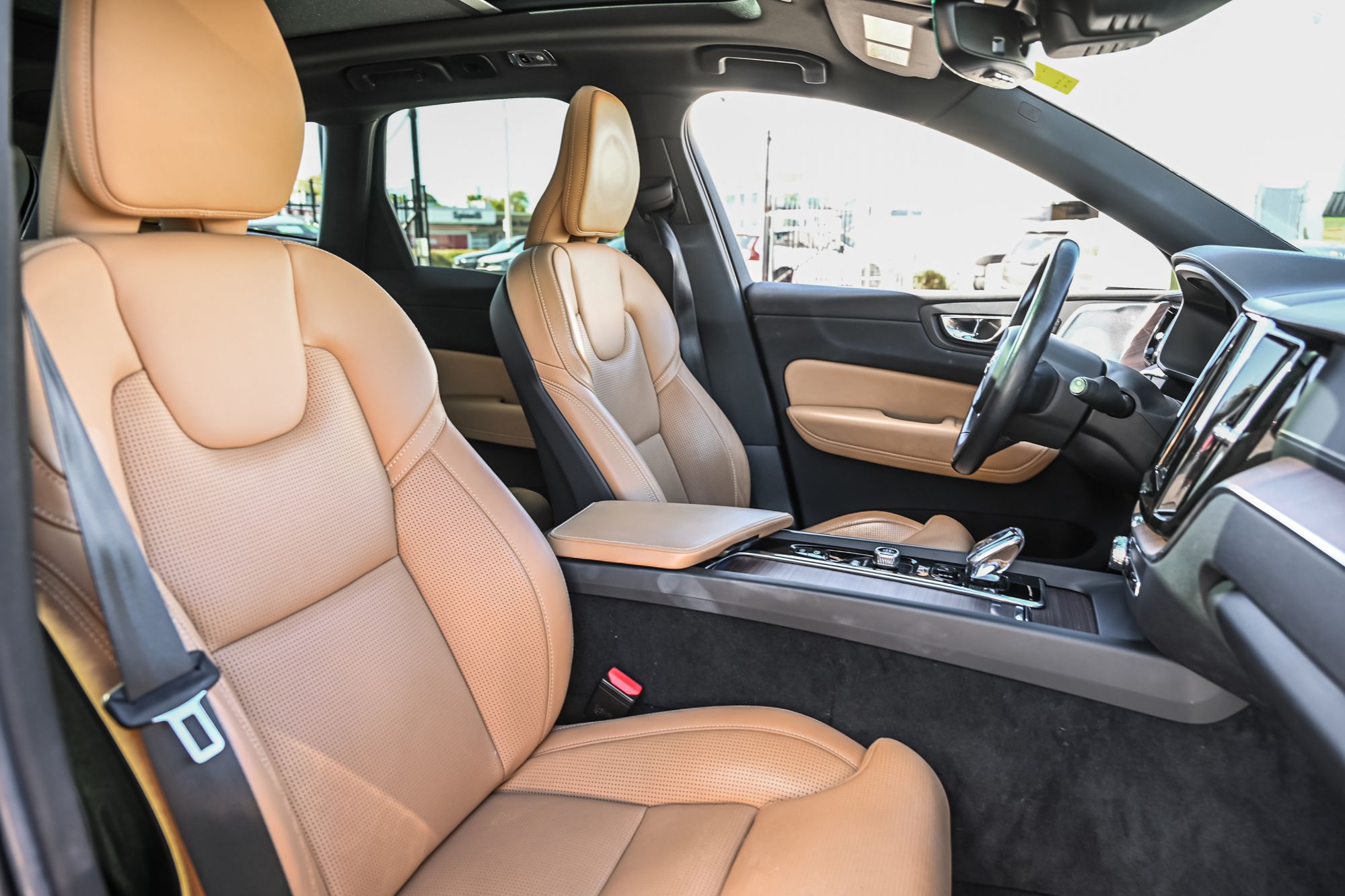 Volvo XC60  2021 à Pointe-Claire, Québec